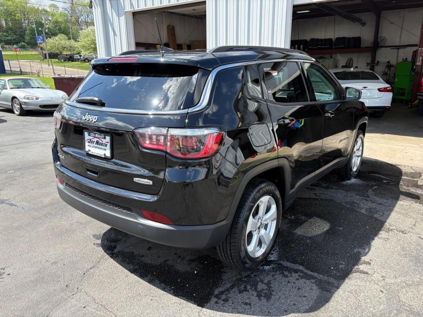 2019 BLACK JEEP COMPASS LATITUDE (3C4NJDBB1KT) with an 2.4L engine, Automatic transmission, located at 501 E. Columbia St., Springfield, OH, 45503, (800) 262-7122, 39.925262, -83.801796 - *** New Tires *** New Aux Battery *** 4x4 *** Clean CarFax *** Apple CarPlay *** New Front Brakes *** New Wipers *** New Cabin and Air Filters *** Oil Chage *** New Stabilizer link *** Nice !!! Jay North Auto has offered hand picked vehicles since 1965! Our customer's enjoy a NO pressure buying e - Photo#2