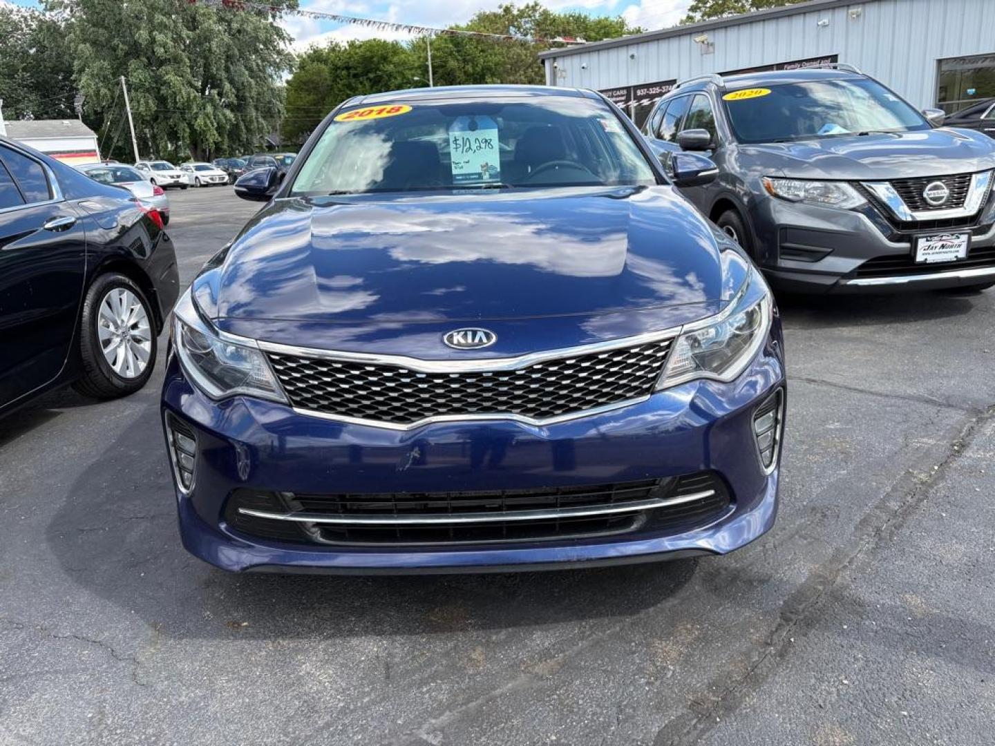 2018 BLUE KIA OPTIMA S (5XXGT4L39JG) with an 2.4L engine, Automatic transmission, located at 501 E. Columbia St., Springfield, OH, 45503, (800) 262-7122, 39.925262, -83.801796 - *** Tune Up *** New Wipers *** New Rear Brakes *** New Cabin and Air filter *** Inspection *** Oil change *** New Valve cover gasket and fuel pump gasket *** Newer Tires *** Panoramic Roof *** Premium Audio *** S sport *** Apple CarPlay *** Back Up Camera *** Blind spot w/ cross traffic alert *** Pa - Photo#5