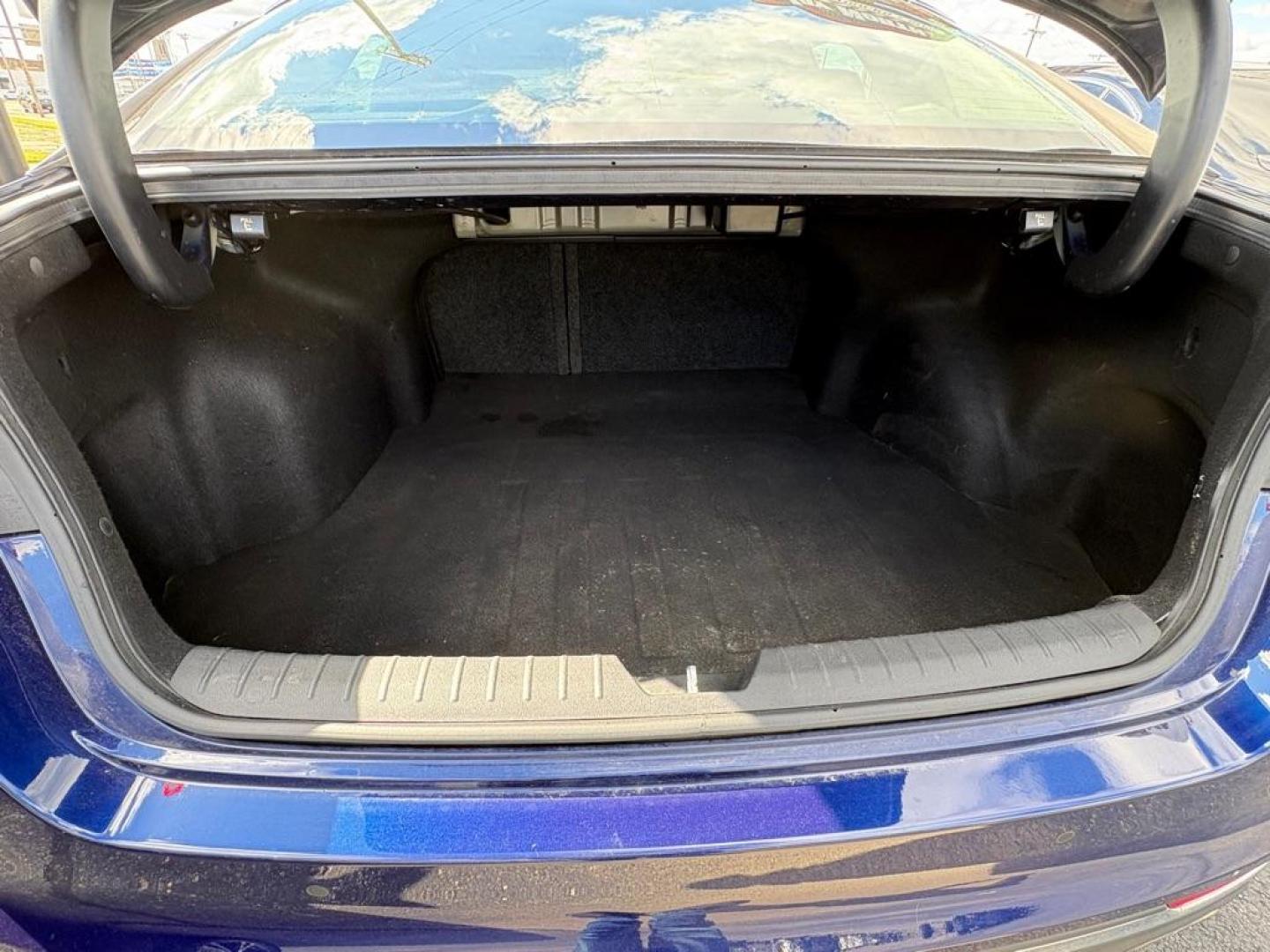 2018 BLUE KIA OPTIMA S (5XXGT4L39JG) with an 2.4L engine, Automatic transmission, located at 501 E. Columbia St., Springfield, OH, 45503, (800) 262-7122, 39.925262, -83.801796 - *** Tune Up *** New Wipers *** New Rear Brakes *** New Cabin and Air filter *** Inspection *** Oil change *** New Valve cover gasket and fuel pump gasket *** Newer Tires *** Panoramic Roof *** Premium Audio *** S sport *** Apple CarPlay *** Back Up Camera *** Blind spot w/ cross traffic alert *** Pa - Photo#12