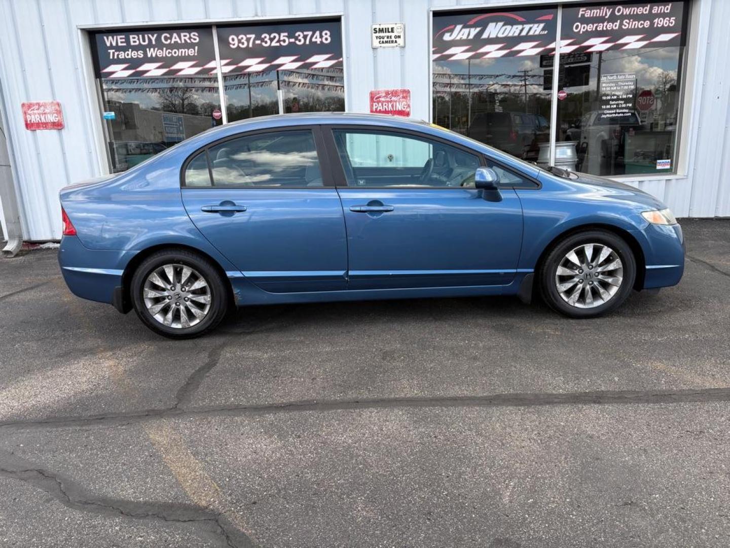 2009 BLUE HONDA CIVIC EX (19XFA16819E) with an 1.8L engine, Automatic transmission, located at 501 E. Columbia St., Springfield, OH, 45503, (800) 262-7122, 39.925262, -83.801796 - ***Price Includes Documentation Fee!***1-Owner***EX***New Tires***All New Brake Pads and Rotors***New Air Filter and Cabin Air Filter***New Front Struts***New Serpentine Belt***New Spark Plugs***Fresh Oil Change*** Jay North Auto has offered hand picked vehicles since 1965! Our customer's enjoy - Photo#1