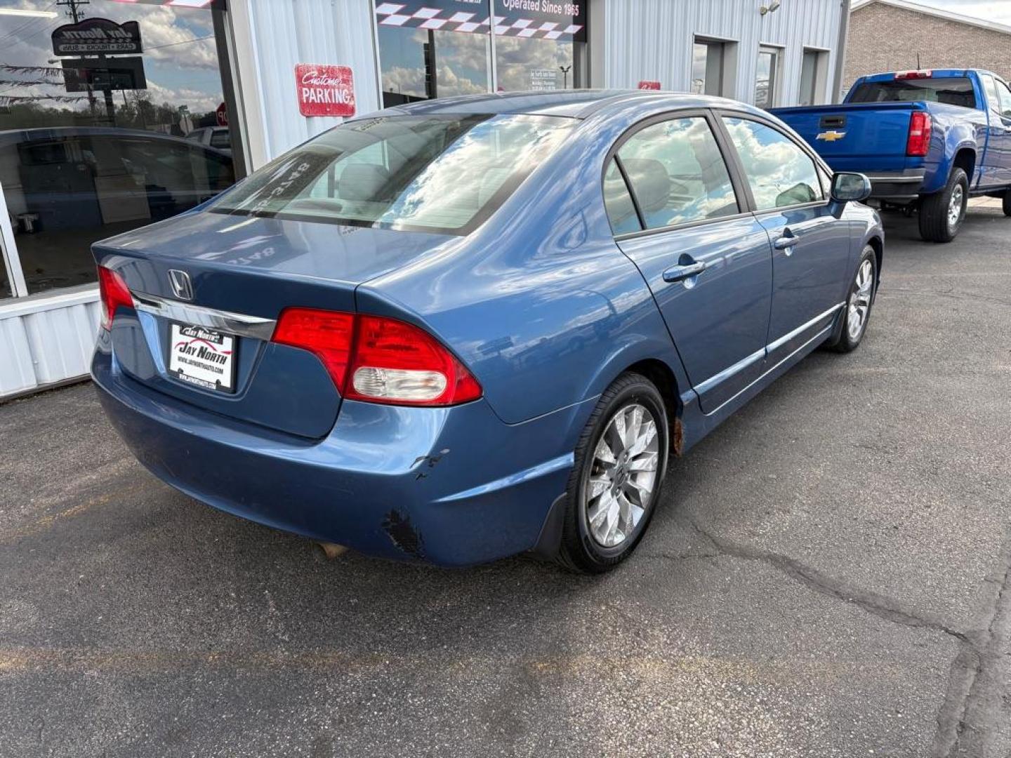 2009 BLUE HONDA CIVIC EX (19XFA16819E) with an 1.8L engine, Automatic transmission, located at 501 E. Columbia St., Springfield, OH, 45503, (800) 262-7122, 39.925262, -83.801796 - ***Price Includes Documentation Fee!***1-Owner***EX***New Tires***All New Brake Pads and Rotors***New Air Filter and Cabin Air Filter***New Front Struts***New Serpentine Belt***New Spark Plugs***Fresh Oil Change*** Jay North Auto has offered hand picked vehicles since 1965! Our customer's enjoy - Photo#2