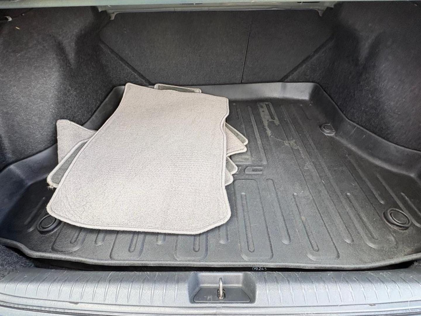 2009 BLUE HONDA CIVIC EX (19XFA16819E) with an 1.8L engine, Automatic transmission, located at 501 E. Columbia St., Springfield, OH, 45503, (800) 262-7122, 39.925262, -83.801796 - ***Price Includes Documentation Fee!***1-Owner***EX***New Tires***All New Brake Pads and Rotors***New Air Filter and Cabin Air Filter***New Front Struts***New Serpentine Belt***New Spark Plugs***Fresh Oil Change*** Jay North Auto has offered hand picked vehicles since 1965! Our customer's enjoy - Photo#12