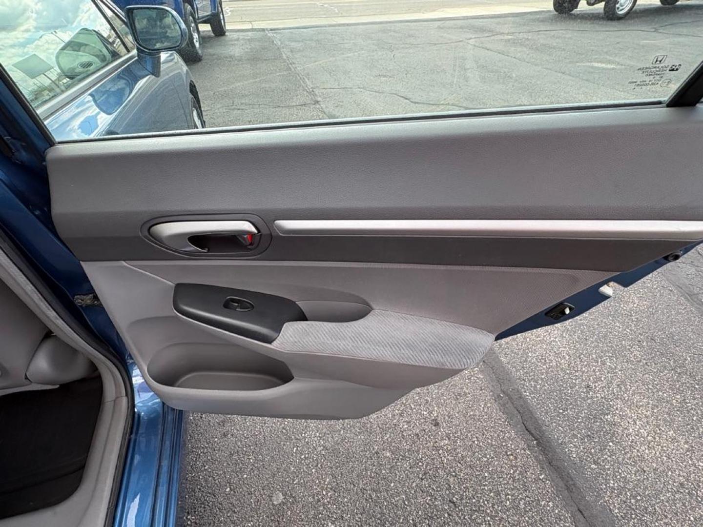 2009 BLUE HONDA CIVIC EX (19XFA16819E) with an 1.8L engine, Automatic transmission, located at 501 E. Columbia St., Springfield, OH, 45503, (800) 262-7122, 39.925262, -83.801796 - ***Price Includes Documentation Fee!***1-Owner***EX***New Tires***All New Brake Pads and Rotors***New Air Filter and Cabin Air Filter***New Front Struts***New Serpentine Belt***New Spark Plugs***Fresh Oil Change*** Jay North Auto has offered hand picked vehicles since 1965! Our customer's enjoy - Photo#13