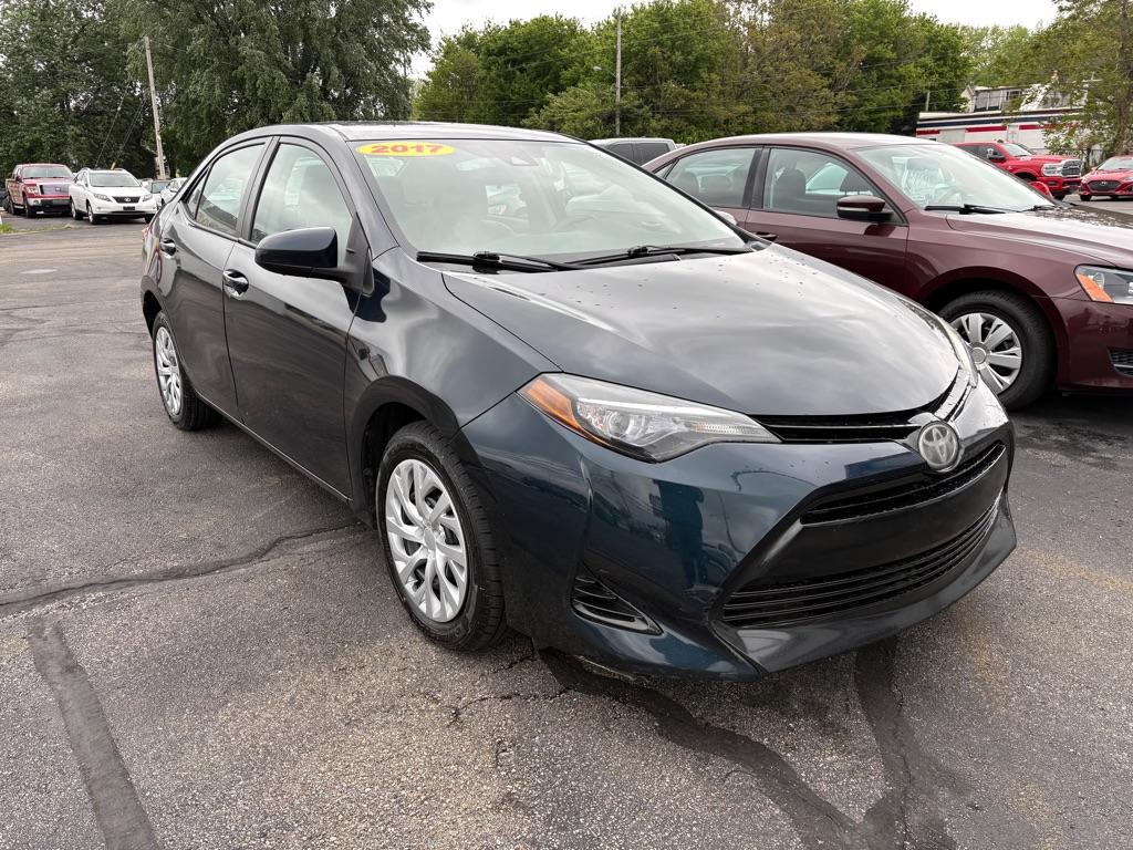 photo of 2017 TOYOTA COROLLA LE