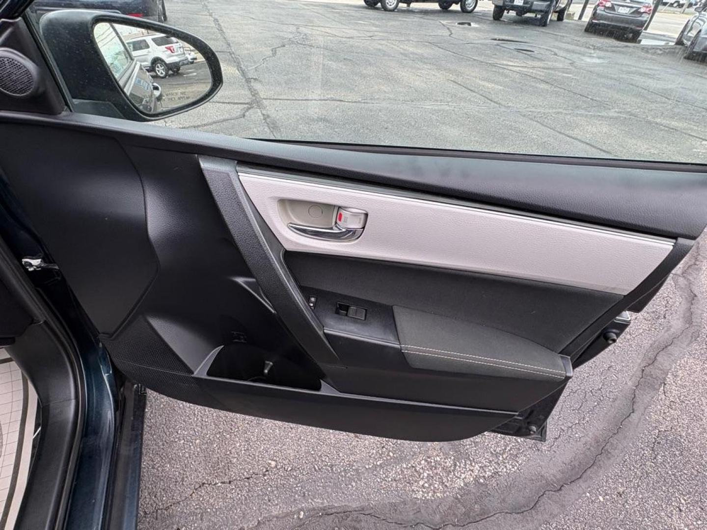2017 BLUE TOYOTA COROLLA LE (2T1BURHE4HC) with an 1.8L engine, Continuously Variable transmission, located at 501 E. Columbia St., Springfield, OH, 45503, (800) 262-7122, 39.925262, -83.801796 - ***Clean Carfax***LE***New Spark Plugs***New Wipers***NEW TIRES***New Front Brakes***New Air Filter and Cabin Air Filter***Fresh Oil Change*** Jay North Auto has offered hand picked vehicles since 1965! Our customer's enjoy a NO pressure buying experience with a small town feel. We are a pref - Photo#14