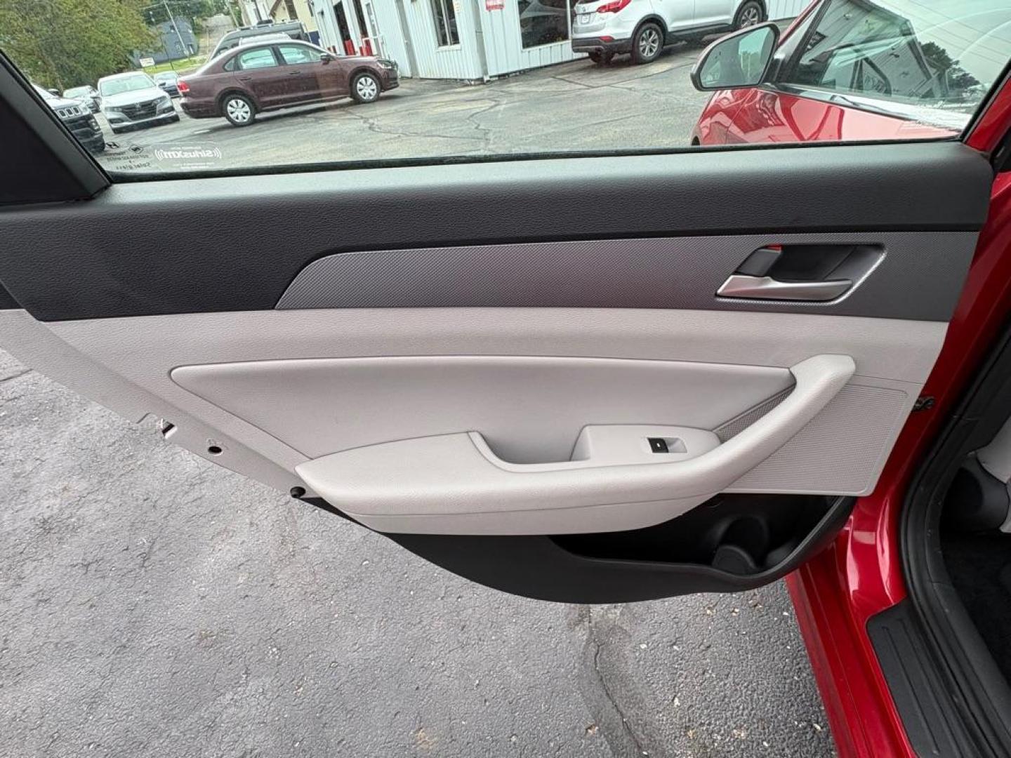 2019 RED HYUNDAI SONATA LIMITED (5NPE34AF6KH) with an 2.4L engine, Automatic transmission, located at 501 E. Columbia St., Springfield, OH, 45503, (800) 262-7122, 39.925262, -83.801796 - *** One Owner *** Tune Up *** New Brakes *** New Wipers *** Oil Change *** Air and Cabin Filter *** Apple CarPlay *** Jay North Auto has offered hand picked vehicles since 1965! Our customer's enjoy a NO pressure buying experience with a small town feel. We are a preferred dealer for many loca - Photo#10