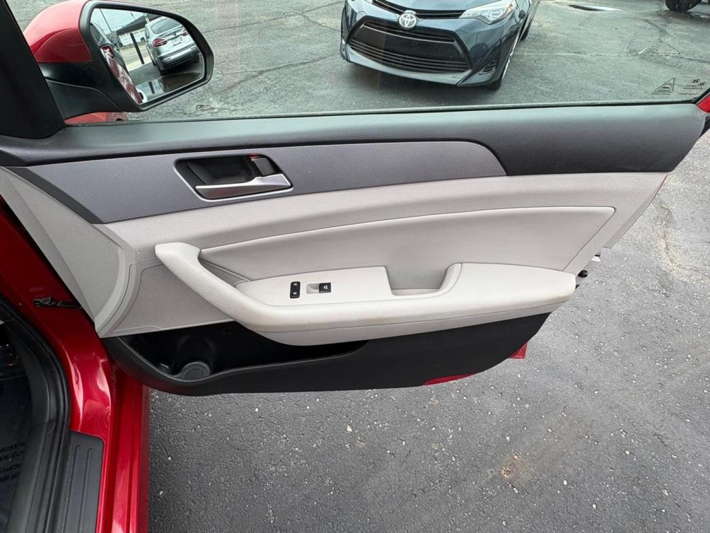 2019 RED HYUNDAI SONATA LIMITED (5NPE34AF6KH) with an 2.4L engine, Automatic transmission, located at 501 E. Columbia St., Springfield, OH, 45503, (800) 262-7122, 39.925262, -83.801796 - *** One Owner *** Tune Up *** New Brakes *** New Wipers *** Oil Change *** Air and Cabin Filter *** Apple CarPlay *** Jay North Auto has offered hand picked vehicles since 1965! Our customer's enjoy a NO pressure buying experience with a small town feel. We are a preferred dealer for many loca - Photo#14