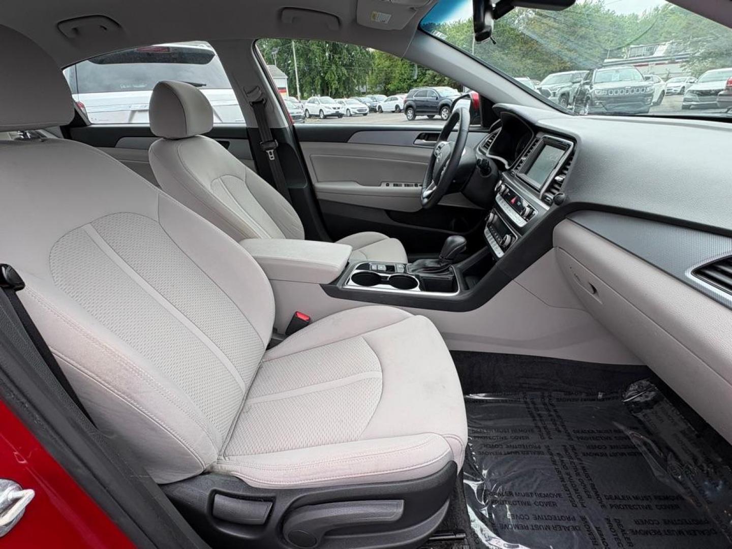 2019 RED HYUNDAI SONATA LIMITED (5NPE34AF6KH) with an 2.4L engine, Automatic transmission, located at 501 E. Columbia St., Springfield, OH, 45503, (800) 262-7122, 39.925262, -83.801796 - *** One Owner *** Tune Up *** New Brakes *** New Wipers *** Oil Change *** Air and Cabin Filter *** Apple CarPlay *** Jay North Auto has offered hand picked vehicles since 1965! Our customer's enjoy a NO pressure buying experience with a small town feel. We are a preferred dealer for many loca - Photo#15