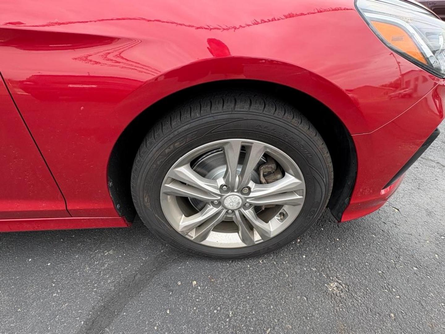 2019 RED HYUNDAI SONATA LIMITED (5NPE34AF6KH) with an 2.4L engine, Automatic transmission, located at 501 E. Columbia St., Springfield, OH, 45503, (800) 262-7122, 39.925262, -83.801796 - *** One Owner *** Tune Up *** New Brakes *** New Wipers *** Oil Change *** Air and Cabin Filter *** Apple CarPlay *** Jay North Auto has offered hand picked vehicles since 1965! Our customer's enjoy a NO pressure buying experience with a small town feel. We are a preferred dealer for many loca - Photo#17