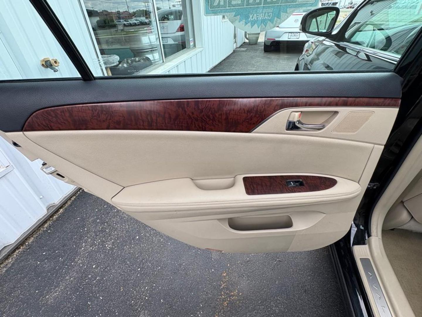 2011 BLACK TOYOTA AVALON LIMITED (4T1BK3DB6BU) with an 3.5L engine, Automatic transmission, located at 501 E. Columbia St., Springfield, OH, 45503, (800) 262-7122, 39.925262, -83.801796 - ***Price Includes Documentation Fee!***LIMITED***3.5L V6***1-Owner***Clean Carfax***39 Service History Records on CarFax***Heated and Cooled Leather Seats***Monroof***Navigation***NICE!*** Jay North Auto has offered hand picked vehicles since 1965! Our customer's enjoy a NO pressure buying expe - Photo#10