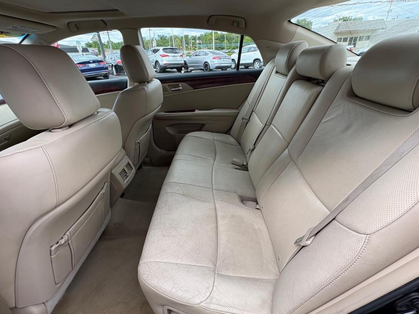 2011 BLACK TOYOTA AVALON LIMITED (4T1BK3DB6BU) with an 3.5L engine, Automatic transmission, located at 501 E. Columbia St., Springfield, OH, 45503, (800) 262-7122, 39.925262, -83.801796 - ***Price Includes Documentation Fee!***LIMITED***3.5L V6***1-Owner***Clean Carfax***39 Service History Records on CarFax***Heated and Cooled Leather Seats***Monroof***Navigation***NICE!*** Jay North Auto has offered hand picked vehicles since 1965! Our customer's enjoy a NO pressure buying expe - Photo#11
