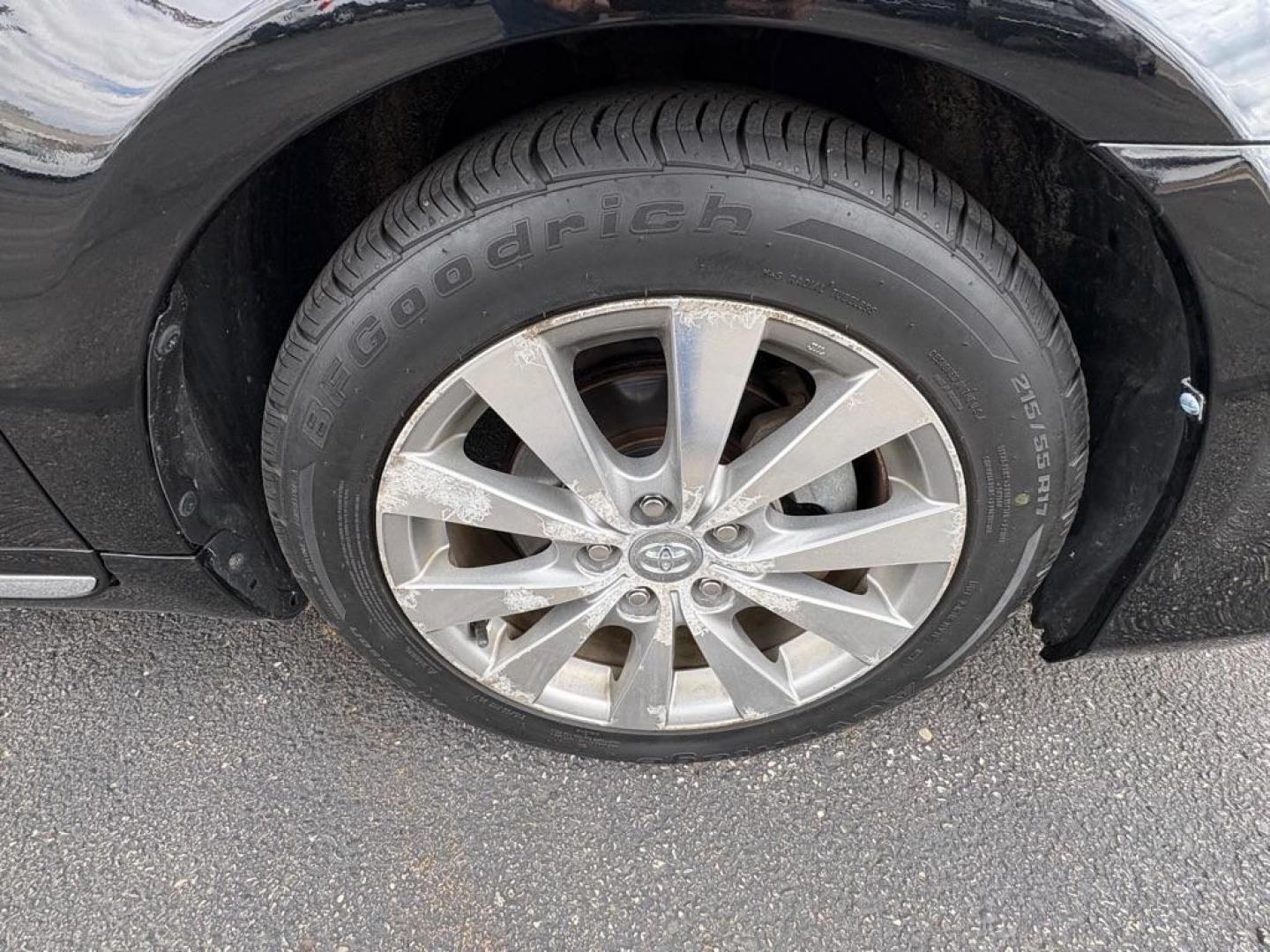 2011 BLACK TOYOTA AVALON LIMITED (4T1BK3DB6BU) with an 3.5L engine, Automatic transmission, located at 501 E. Columbia St., Springfield, OH, 45503, (800) 262-7122, 39.925262, -83.801796 - ***Price Includes Documentation Fee!***LIMITED***3.5L V6***1-Owner***Clean Carfax***39 Service History Records on CarFax***Heated and Cooled Leather Seats***Monroof***Navigation***NICE!*** Jay North Auto has offered hand picked vehicles since 1965! Our customer's enjoy a NO pressure buying expe - Photo#18