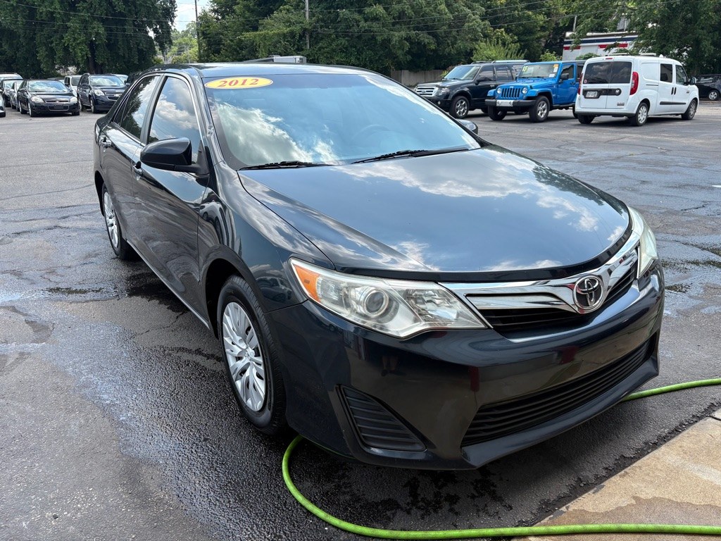 photo of 2012 TOYOTA CAMRY LE
