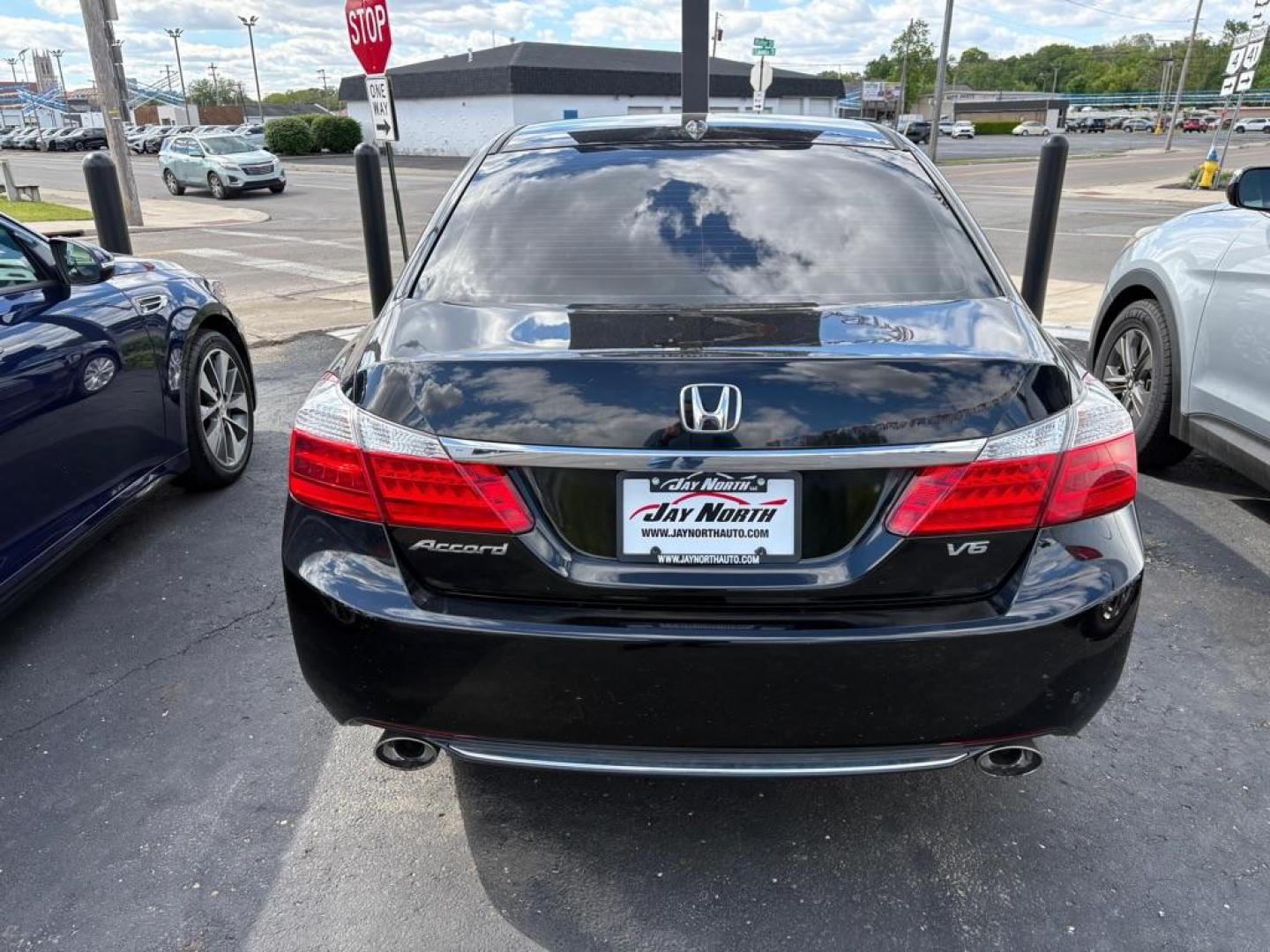 2015 BLACK HONDA ACCORD EXL (1HGCR3F80FA) with an 3.5L engine, Automatic transmission, located at 501 E. Columbia St., Springfield, OH, 45503, (800) 262-7122, 39.925262, -83.801796 - *** New Tires *** New Brakes *** Oil Change *** Moonroof *** V6 *** EXL *** Inspection *** Tune Up *** New Cabin and Air Filter *** Leather Heated Seats *** Back Up Camera *** Premium Audio *** Jay North Auto has offered hand picked vehicles since 1965! Our customer's enjoy a NO pressure buying- Photo#2