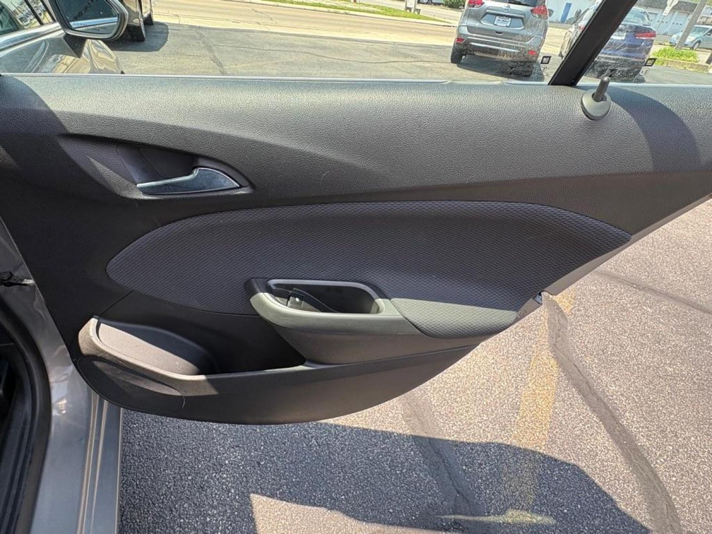 2019 BROWN CHEVROLET CRUZE LT (1G1BE5SM7K7) with an 1.4L engine, Automatic transmission, located at 501 E. Columbia St., Springfield, OH, 45503, (800) 262-7122, 39.925262, -83.801796 - Photo#12