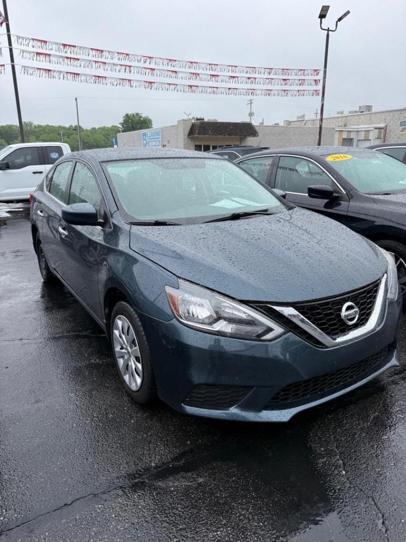 2017 Nissan Sentra SV CVT's photo