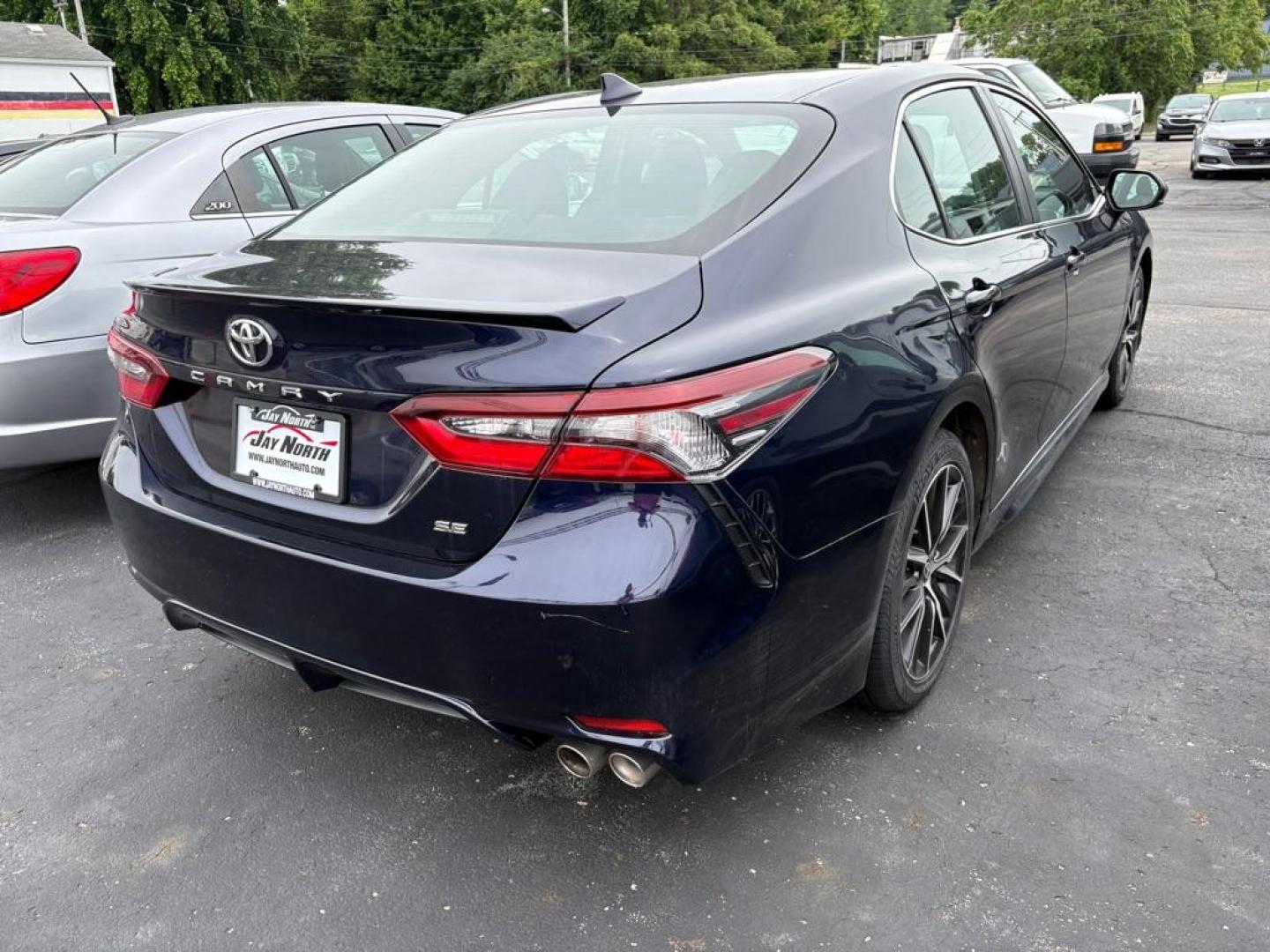 2021 BLUE TOYOTA CAMRY SE (4T1G11AK8MU) with an 2.5L engine, Automatic transmission, located at 501 E. Columbia St., Springfield, OH, 45503, (800) 262-7122, 39.925262, -83.801796 - *** New Tires *** NICE *** SE *** New Brakes *** New Wipers *** New Battery *** New Cabin and Air filter *** Oil Change *** Inspection *** FWD *** Back Up Camera *** Alloy Wheels *** Jay North Auto has offered hand picked vehicles since 1965! Our customer's enjoy a NO pressure buying experience - Photo#1