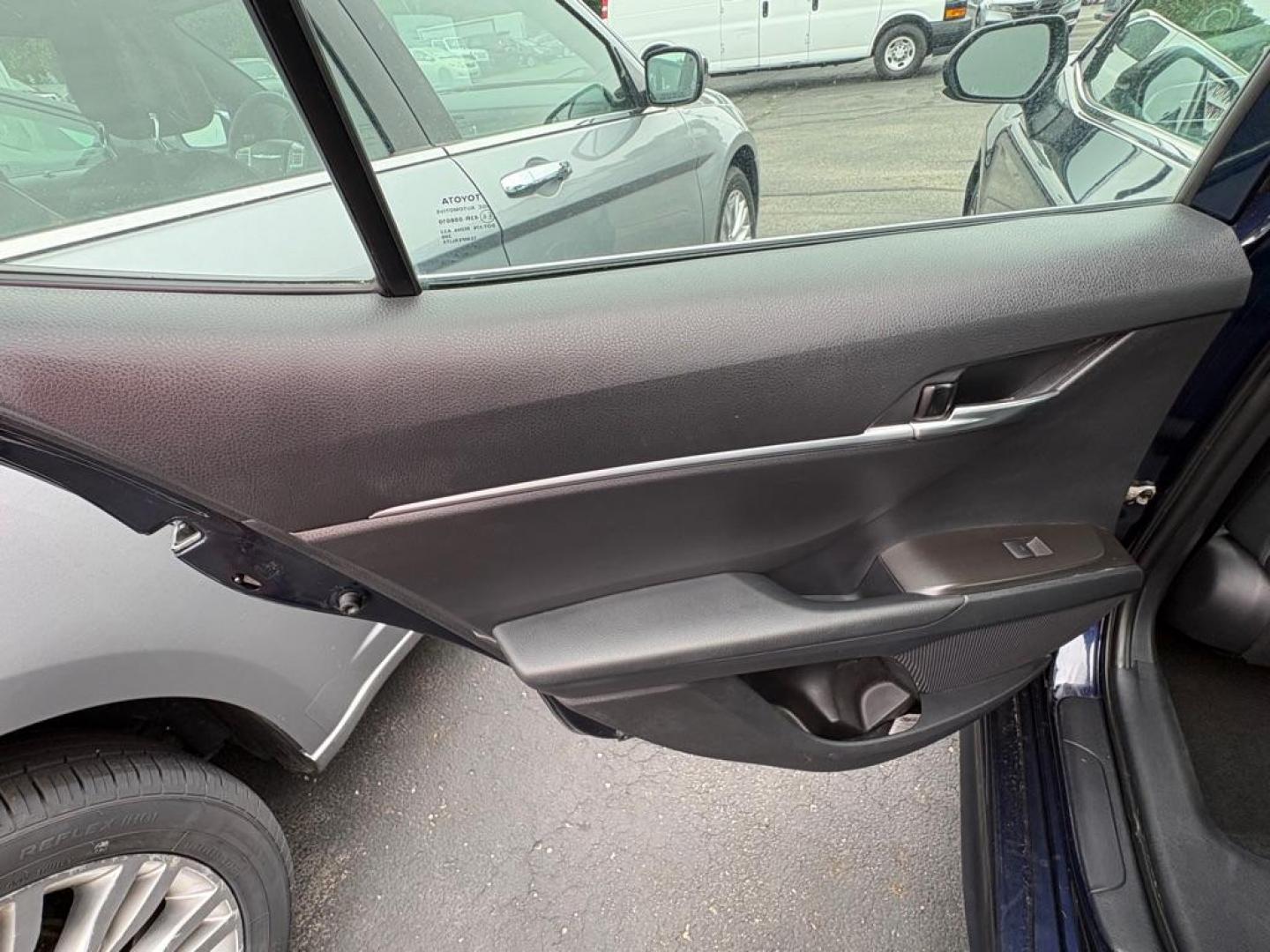 2021 BLUE TOYOTA CAMRY SE (4T1G11AK8MU) with an 2.5L engine, Automatic transmission, located at 501 E. Columbia St., Springfield, OH, 45503, (800) 262-7122, 39.925262, -83.801796 - *** New Tires *** NICE *** SE *** New Brakes *** New Wipers *** New Battery *** New Cabin and Air filter *** Oil Change *** Inspection *** FWD *** Back Up Camera *** Alloy Wheels *** Jay North Auto has offered hand picked vehicles since 1965! Our customer's enjoy a NO pressure buying experience - Photo#9