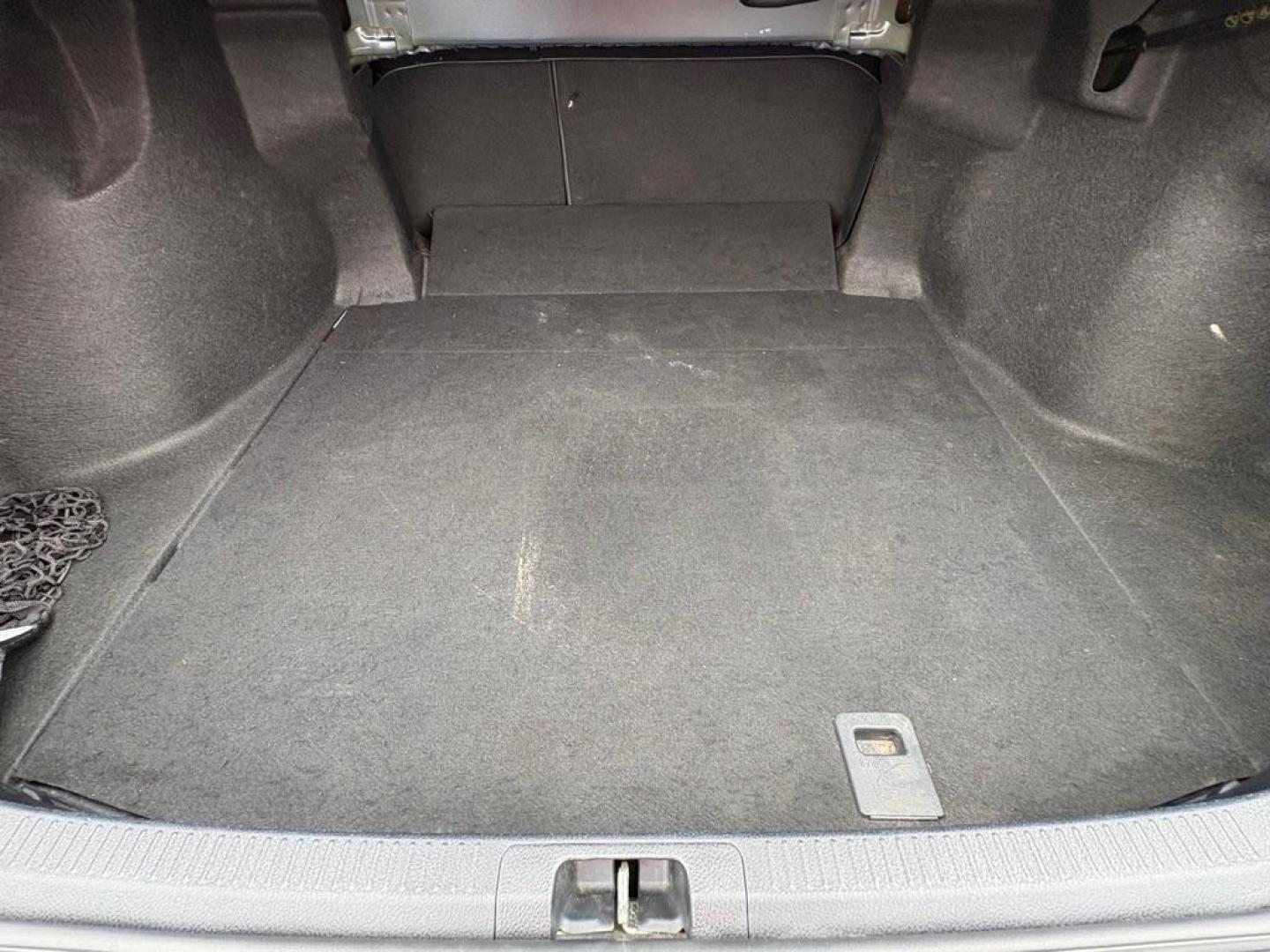 2021 BLUE TOYOTA CAMRY SE (4T1G11AK8MU) with an 2.5L engine, Automatic transmission, located at 501 E. Columbia St., Springfield, OH, 45503, (800) 262-7122, 39.925262, -83.801796 - *** New Tires *** NICE *** SE *** New Brakes *** New Wipers *** New Battery *** New Cabin and Air filter *** Oil Change *** Inspection *** FWD *** Back Up Camera *** Alloy Wheels *** Jay North Auto has offered hand picked vehicles since 1965! Our customer's enjoy a NO pressure buying experience - Photo#10