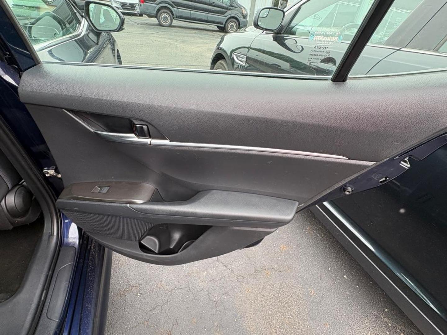 2021 BLUE TOYOTA CAMRY SE (4T1G11AK8MU) with an 2.5L engine, Automatic transmission, located at 501 E. Columbia St., Springfield, OH, 45503, (800) 262-7122, 39.925262, -83.801796 - *** New Tires *** NICE *** SE *** New Brakes *** New Wipers *** New Battery *** New Cabin and Air filter *** Oil Change *** Inspection *** FWD *** Back Up Camera *** Alloy Wheels *** Jay North Auto has offered hand picked vehicles since 1965! Our customer's enjoy a NO pressure buying experience - Photo#11