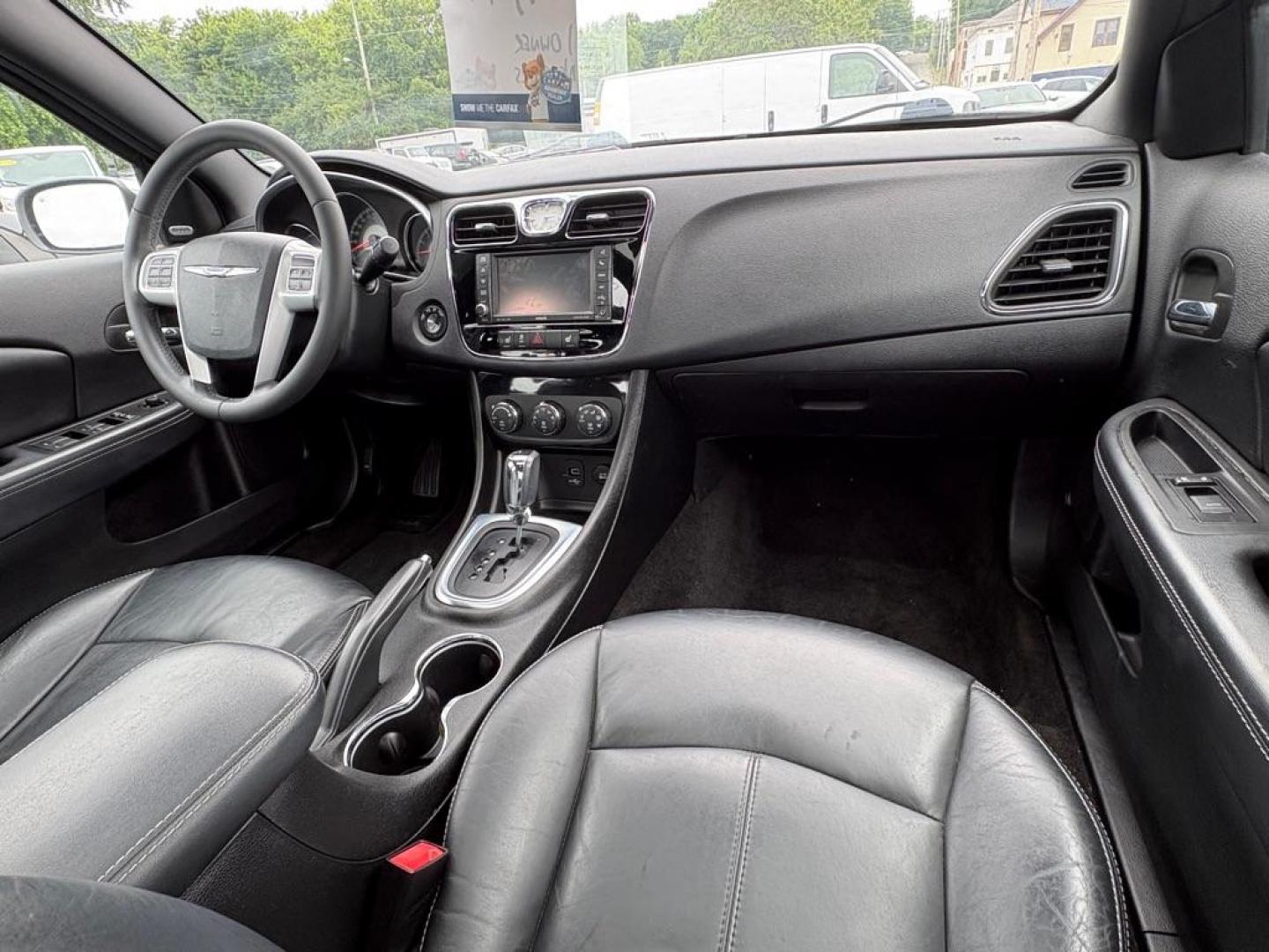 2013 SILVER CHRYSLER 200 LIMITED (1C3CCBCG3DN) with an 3.6L engine, Automatic transmission, located at 501 E. Columbia St., Springfield, OH, 45503, (800) 262-7122, 39.925262, -83.801796 - *** New Tires *** Limited V6 *** 1 Owner w/ Clean CarFax *** Premium Audio *** Leather *** Moonroof *** New Battery *** New Cabin and Air filter *** Inspection *** NICE *** Jay North Auto has offered hand picked vehicles since 1965! Our customer's enjoy a NO pressure buying experience with a s - Photo#17