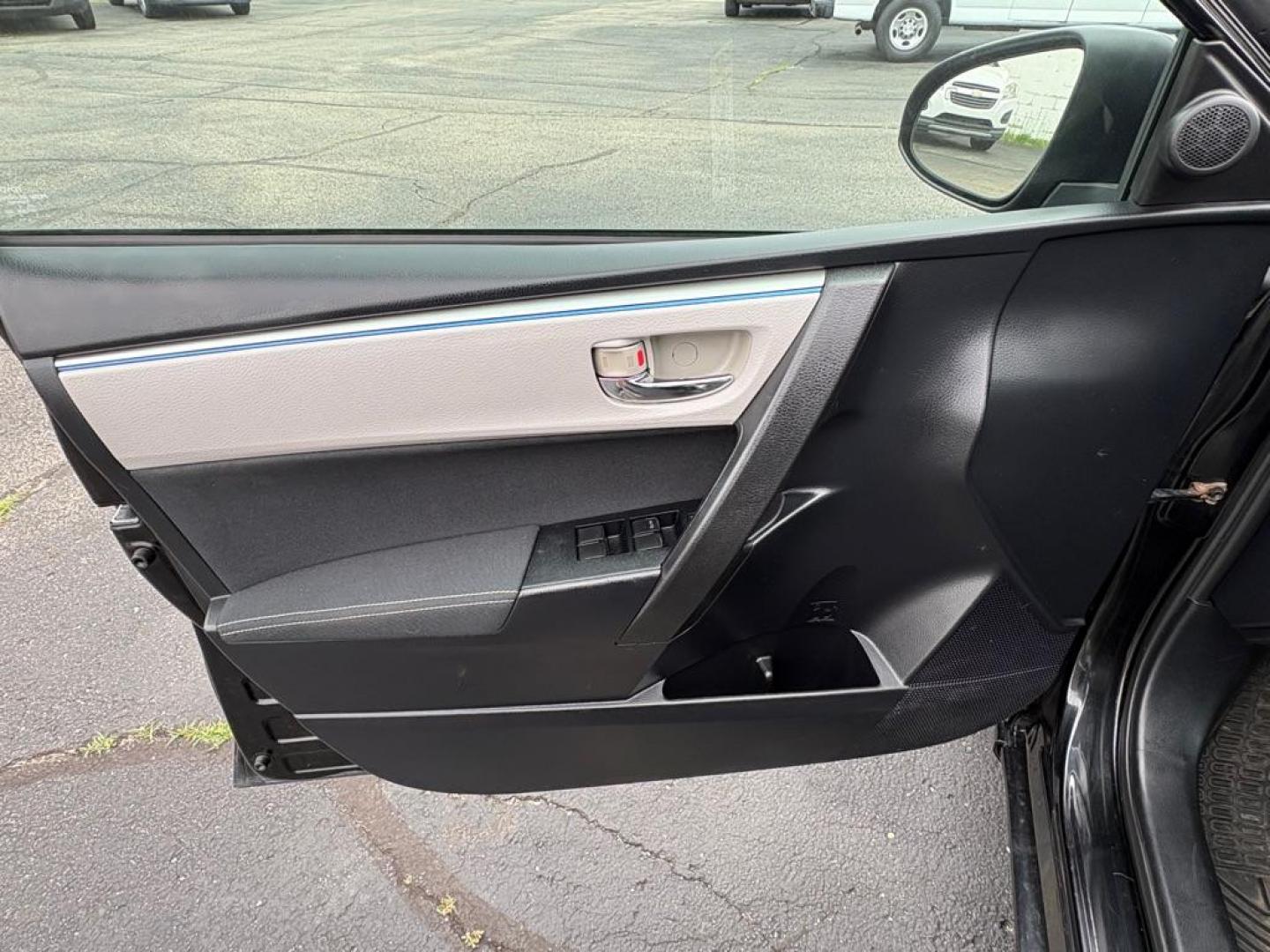 2014 BLACK TOYOTA COROLLA LE (2T1BURHE5EC) with an 1.8L engine, Automatic transmission, located at 501 E. Columbia St., Springfield, OH, 45503, (800) 262-7122, 39.925262, -83.801796 - *** Tune Up *** New Cabin and Air filter *** Inspection *** New wipers *** Oil Change *** FWD *** Jay North Auto has offered hand picked vehicles since 1965! Our customer's enjoy a NO pressure buying experience with a small town feel. We are a preferred dealer for many local credit unions an - Photo#7