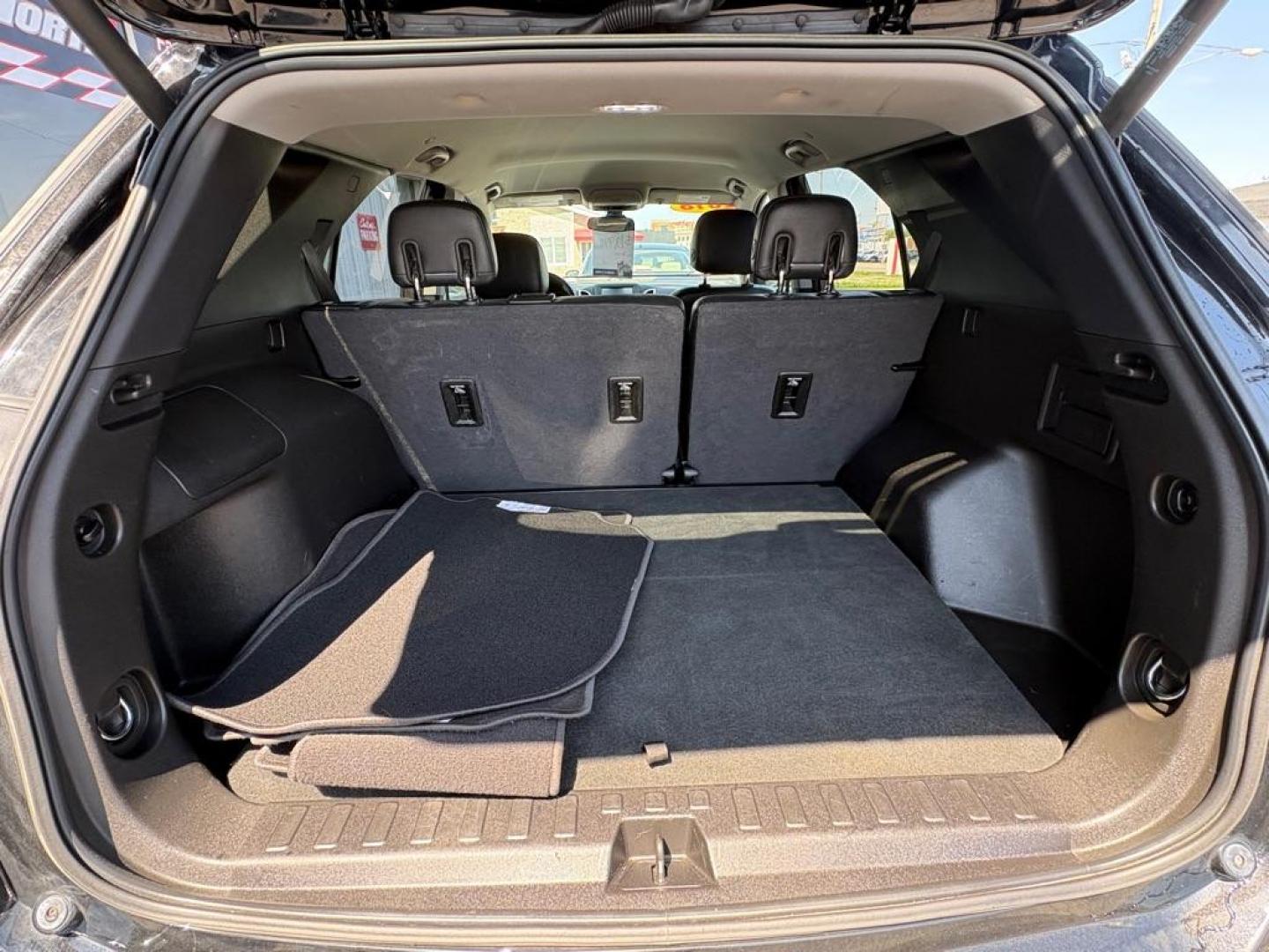 2018 BLACK CHEVROLET EQUINOX LT (2GNAXSEV2J6) with an 1.5L engine, Automatic transmission, located at 501 E. Columbia St., Springfield, OH, 45503, (800) 262-7122, 39.925262, -83.801796 - *** All Wheel Drive *** New Brakes *** New Cabin and Air filter *** Oil Change *** Inspection *** Back Up Camera *** 19 Service Records on CarFax *** Jay North Auto has offered hand picked vehicles since 1965! Our customer's enjoy a NO pressure buying experience with a small town feel. We ar - Photo#12