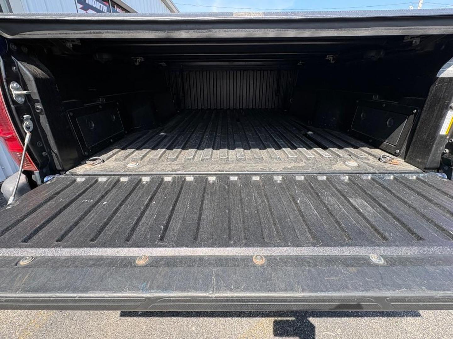 2015 BLUE TOYOTA TACOMA ACCESS CAB (5TFTX4CNXFX) with an 2.7L engine, Automatic transmission, located at 501 E. Columbia St., Springfield, OH, 45503, (800) 262-7122, 39.925262, -83.801796 - ***Clean Carfax***Access Cab***SUPER CLEAN***Like New Tires and Brakes***New Air Filter and Cabin Filter***Fresh Oil Change*** Jay North Auto has offered hand picked vehicles since 1965! Our customer's enjoy a NO pressure buying experience with a small town feel. We are a preferred dealer for- Photo#17