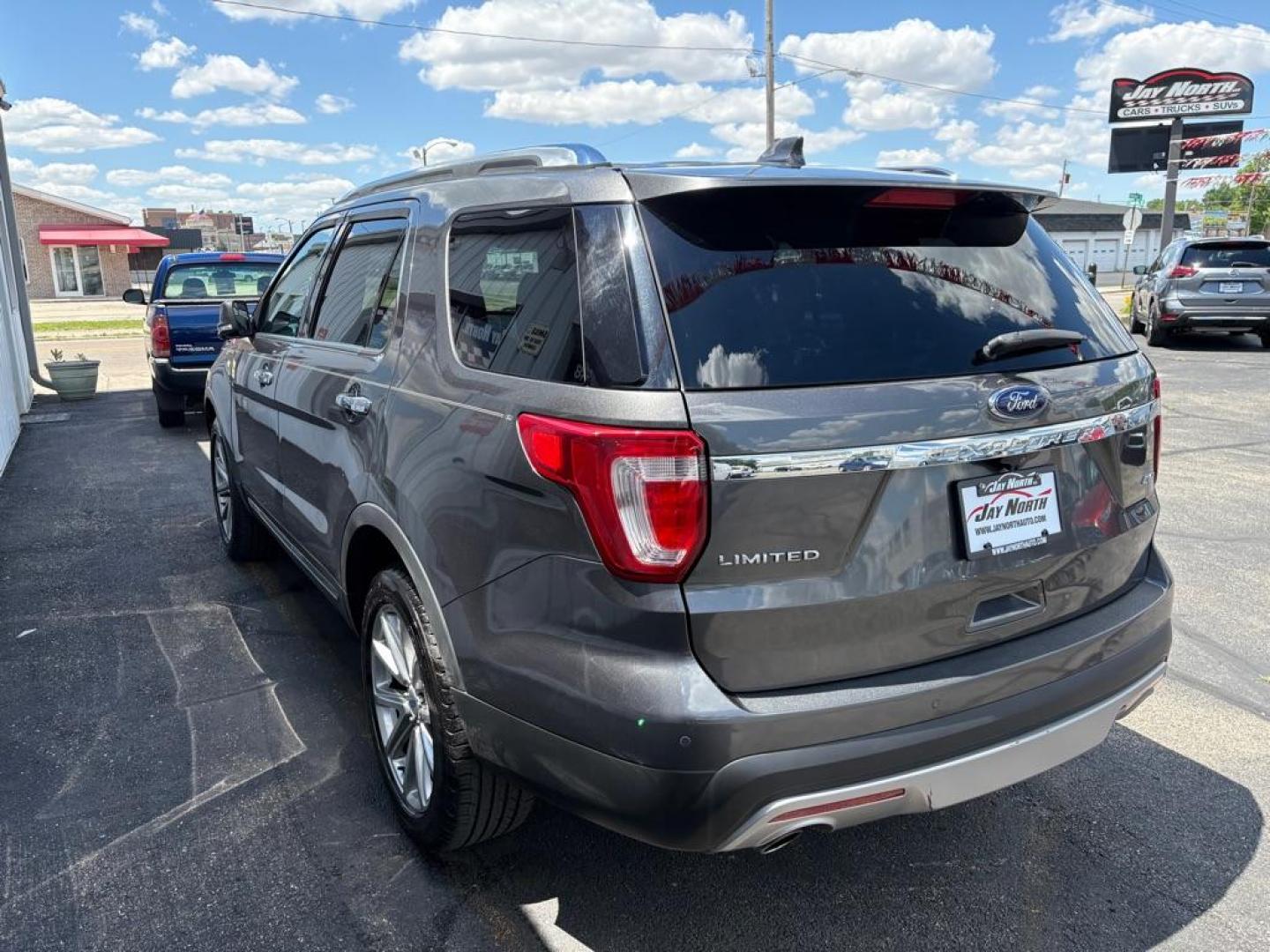 2016 GRAY FORD EXPLORER LIMITED (1FM5K8F85GG) with an 3.5L engine, Automatic transmission, located at 501 E. Columbia St., Springfield, OH, 45503, (800) 262-7122, 39.925262, -83.801796 - ***Clean Carfax***Limited***4WD***Heated and Cooled Leather Seating***Navigation***Remote Start***Power Liftgate***All New Brake Pads and Rotors***New Air Filter and Cabin Air Filter***New Wiper Blades***All New Tire Sensors***Fresh Oil Change*** Jay North Auto has offered hand picked vehicles - Photo#4
