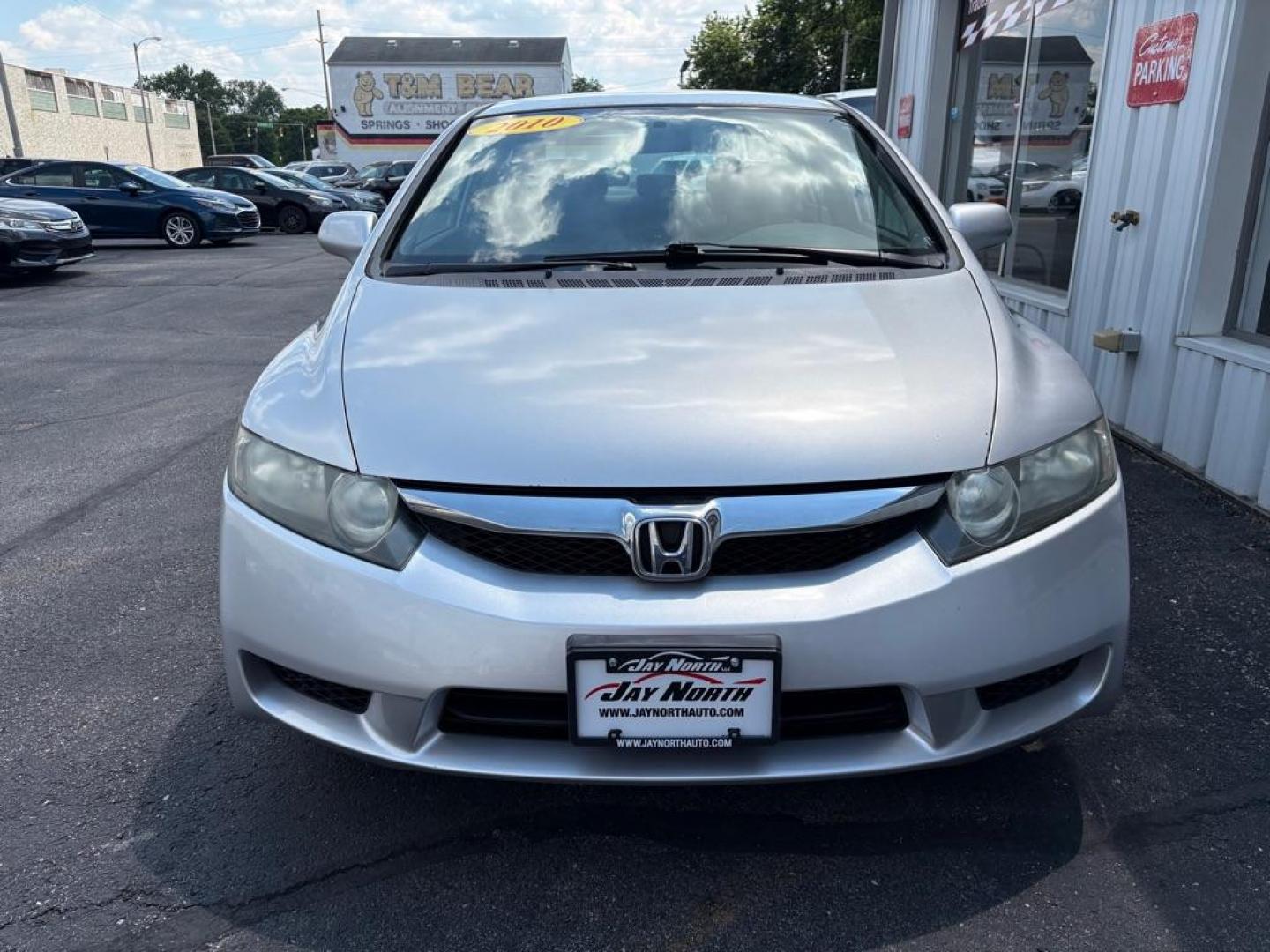 2010 SILVER HONDA CIVIC LX (2HGFA1F59AH) with an 1.8L engine, Automatic transmission, located at 501 E. Columbia St., Springfield, OH, 45503, (800) 262-7122, 39.925262, -83.801796 - *** 2 Owner w/ Clean CarFax 24 Service Records *** New Tie Rod ends *** New Battery *** Alignment *** New Wipers *** New Front Axle *** Inspection *** LX *** Automatic *** Jay North Auto has offered hand picked vehicles since 1965! Our customer's enjoy a NO pressure buying experience with a s - Photo#6