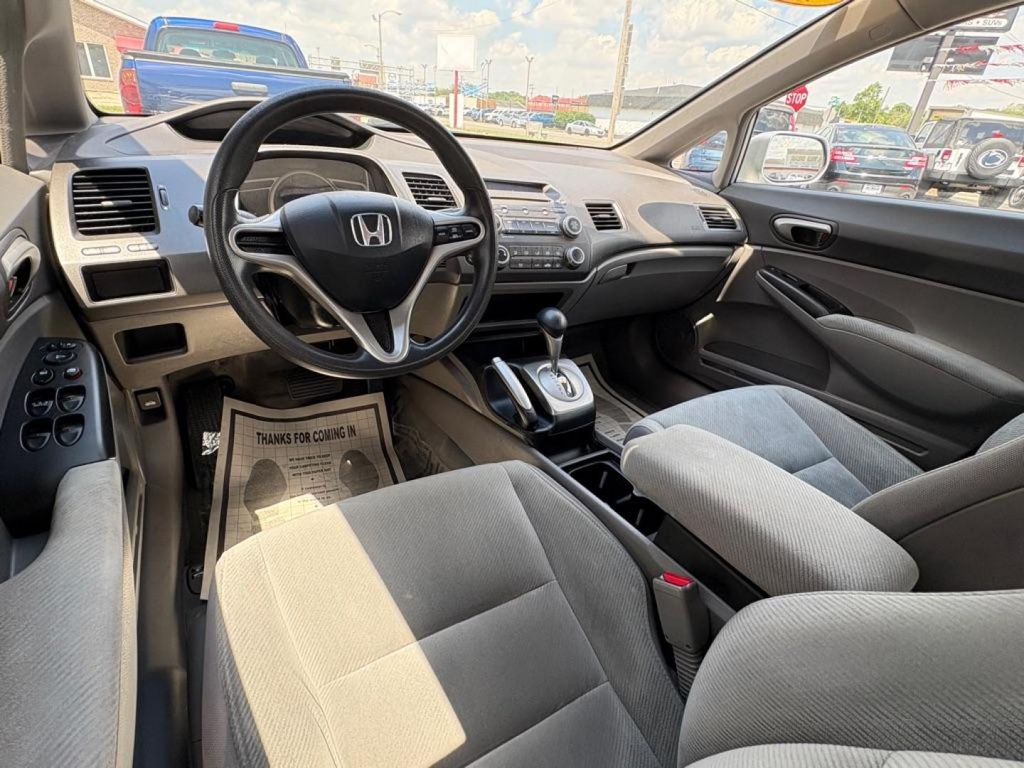 2010 SILVER HONDA CIVIC LX (2HGFA1F59AH) with an 1.8L engine, Automatic transmission, located at 501 E. Columbia St., Springfield, OH, 45503, (800) 262-7122, 39.925262, -83.801796 - *** 2 Owner w/ Clean CarFax 24 Service Records *** New Tie Rod ends *** New Battery *** Alignment *** New Wipers *** New Front Axle *** Inspection *** LX *** Automatic *** Jay North Auto has offered hand picked vehicles since 1965! Our customer's enjoy a NO pressure buying experience with a s - Photo#9