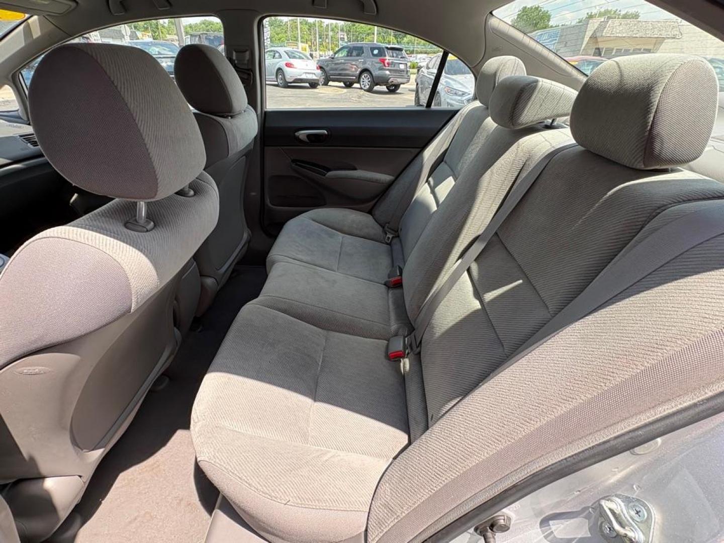 2010 SILVER HONDA CIVIC LX (2HGFA1F59AH) with an 1.8L engine, Automatic transmission, located at 501 E. Columbia St., Springfield, OH, 45503, (800) 262-7122, 39.925262, -83.801796 - *** 2 Owner w/ Clean CarFax 24 Service Records *** New Tie Rod ends *** New Battery *** Alignment *** New Wipers *** New Front Axle *** Inspection *** LX *** Automatic *** Jay North Auto has offered hand picked vehicles since 1965! Our customer's enjoy a NO pressure buying experience with a s - Photo#11