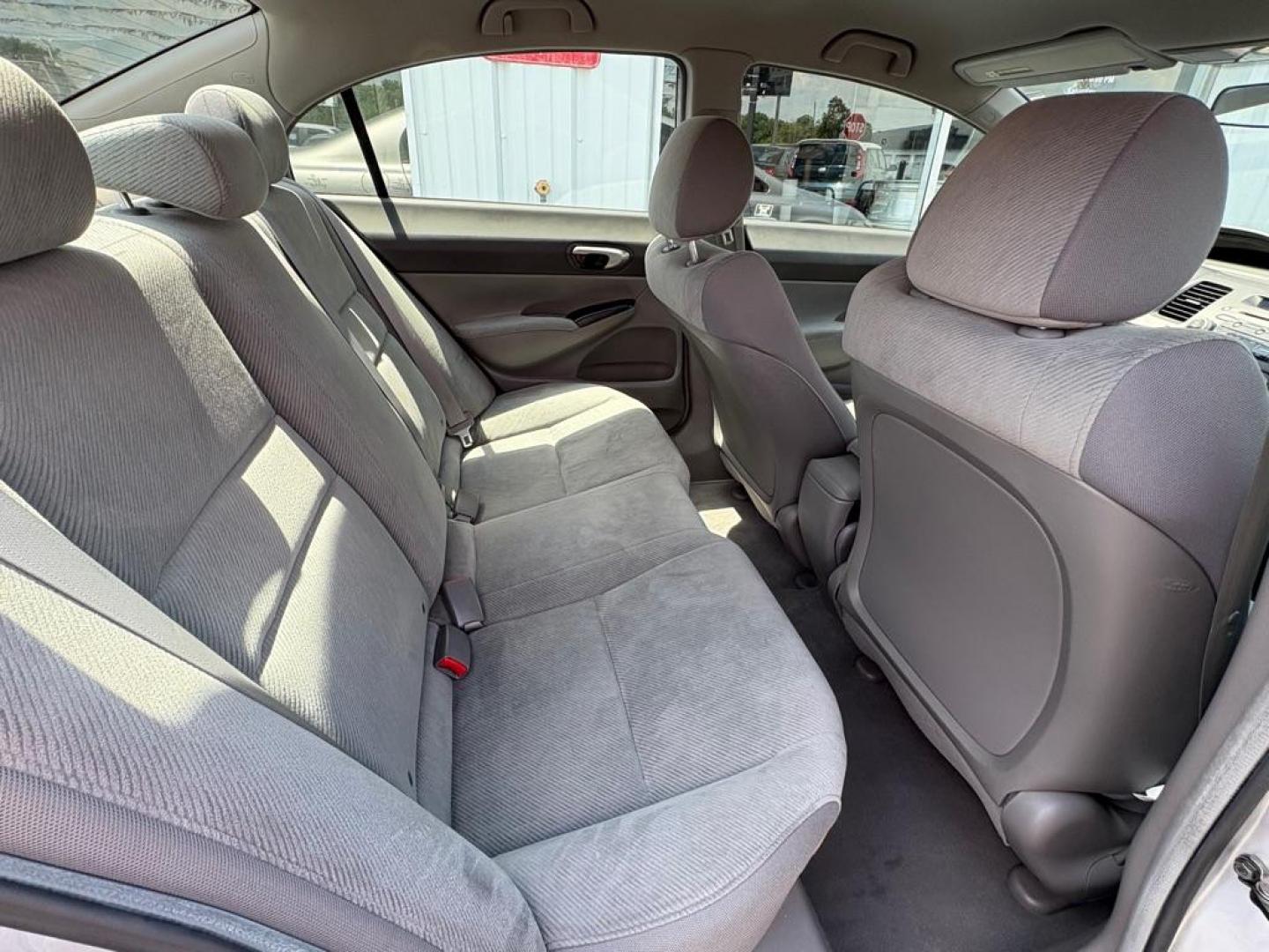 2010 SILVER HONDA CIVIC LX (2HGFA1F59AH) with an 1.8L engine, Automatic transmission, located at 501 E. Columbia St., Springfield, OH, 45503, (800) 262-7122, 39.925262, -83.801796 - *** 2 Owner w/ Clean CarFax 24 Service Records *** New Tie Rod ends *** New Battery *** Alignment *** New Wipers *** New Front Axle *** Inspection *** LX *** Automatic *** Jay North Auto has offered hand picked vehicles since 1965! Our customer's enjoy a NO pressure buying experience with a s - Photo#14