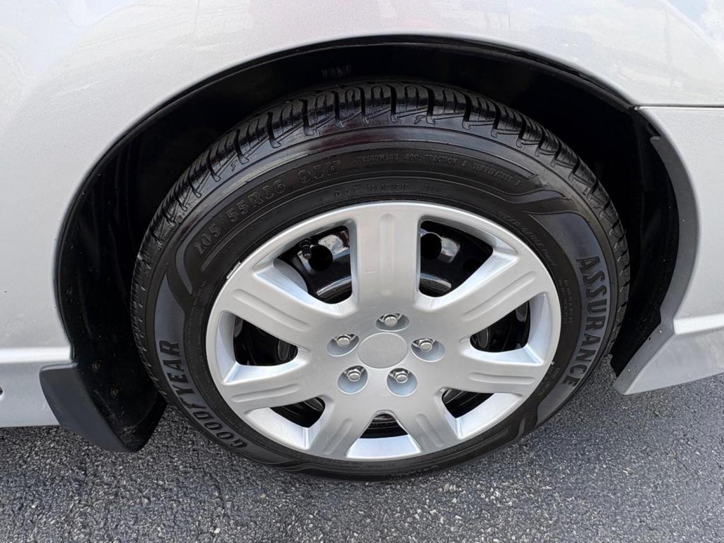 2010 SILVER HONDA CIVIC LX (2HGFA1F59AH) with an 1.8L engine, Automatic transmission, located at 501 E. Columbia St., Springfield, OH, 45503, (800) 262-7122, 39.925262, -83.801796 - *** 2 Owner w/ Clean CarFax 24 Service Records *** New Tie Rod ends *** New Battery *** Alignment *** New Wipers *** New Front Axle *** Inspection *** LX *** Automatic *** Jay North Auto has offered hand picked vehicles since 1965! Our customer's enjoy a NO pressure buying experience with a s - Photo#18