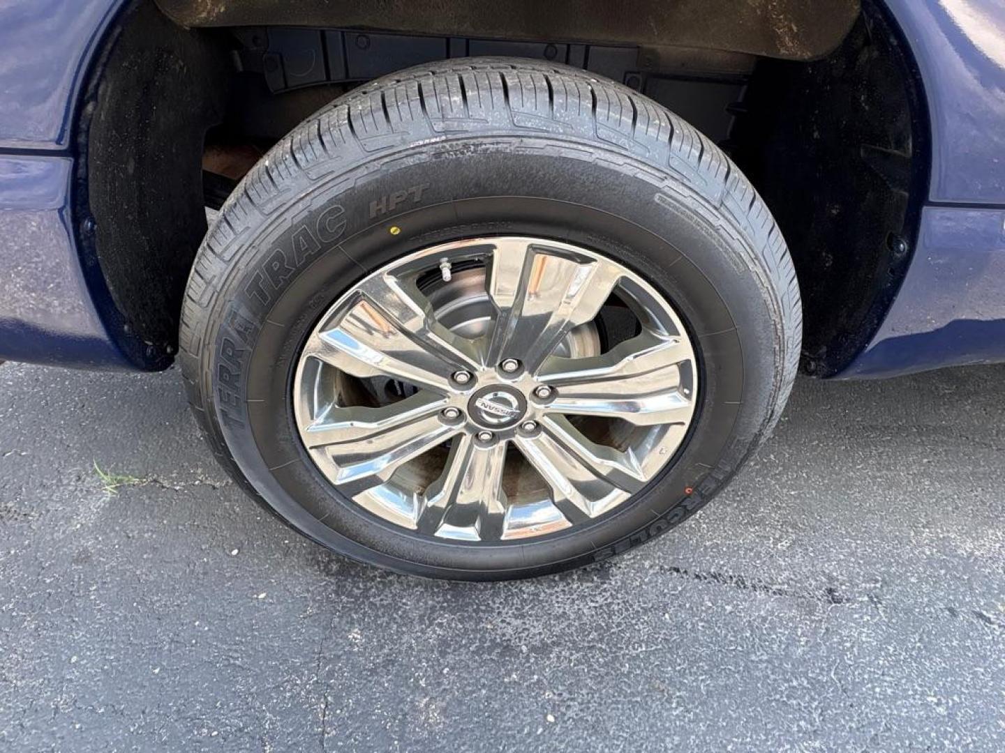 2018 BLUE NISSAN TITAN SV CREW CAB (1N6AA1E63JN) with an 5.6L engine, Automatic transmission, located at 501 E. Columbia St., Springfield, OH, 45503, (800) 262-7122, 39.925262, -83.801796 - *** New Tires *** New Brakes *** New Wipers *** New Cabin and Air filter *** New Outer Tie rods *** Inspection *** Oil Change *** 5.6L V8 *** Crew Cab *** 25 Service Records on CarFax *** SV *** Power Rear Sliding Window *** Blind Spot *** Parking Sensors *** Power Seat *** $43k New *** Jay Nort- Photo#19