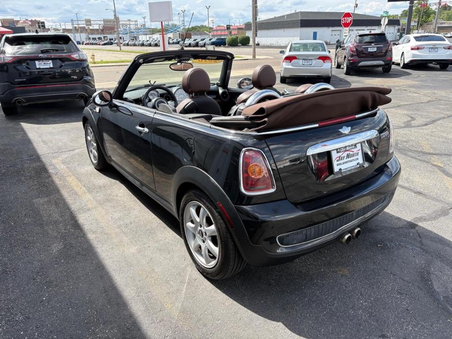 2010 BLACK MINI COOPER S (WMWMS3C50AT) with an 1.6L engine, 6-Speed Manual transmission, located at 501 E. Columbia St., Springfield, OH, 45503, (800) 262-7122, 39.925262, -83.801796 - *** New Clutch *** New Battery *** Inspection *** Oil Change *** Clean CarFax with 34 Service Records *** Jay North Auto has offered hand picked vehicles since 1965! Our customer's enjoy a NO pressure buying experience with a small town feel. All of our vehicles get fully inspected and detailed - Photo#10