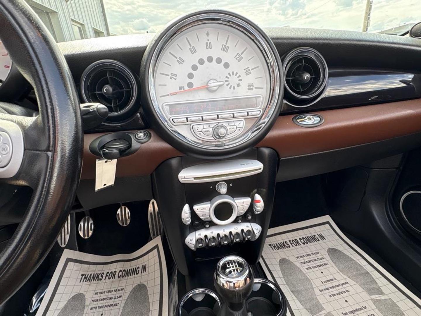 2010 BLACK MINI COOPER S (WMWMS3C50AT) with an 1.6L engine, 6-Speed Manual transmission, located at 501 E. Columbia St., Springfield, OH, 45503, (800) 262-7122, 39.925262, -83.801796 - *** New Clutch *** New Battery *** Inspection *** Oil Change *** Clean CarFax with 34 Service Records *** Jay North Auto has offered hand picked vehicles since 1965! Our customer's enjoy a NO pressure buying experience with a small town feel. All of our vehicles get fully inspected and detailed - Photo#15