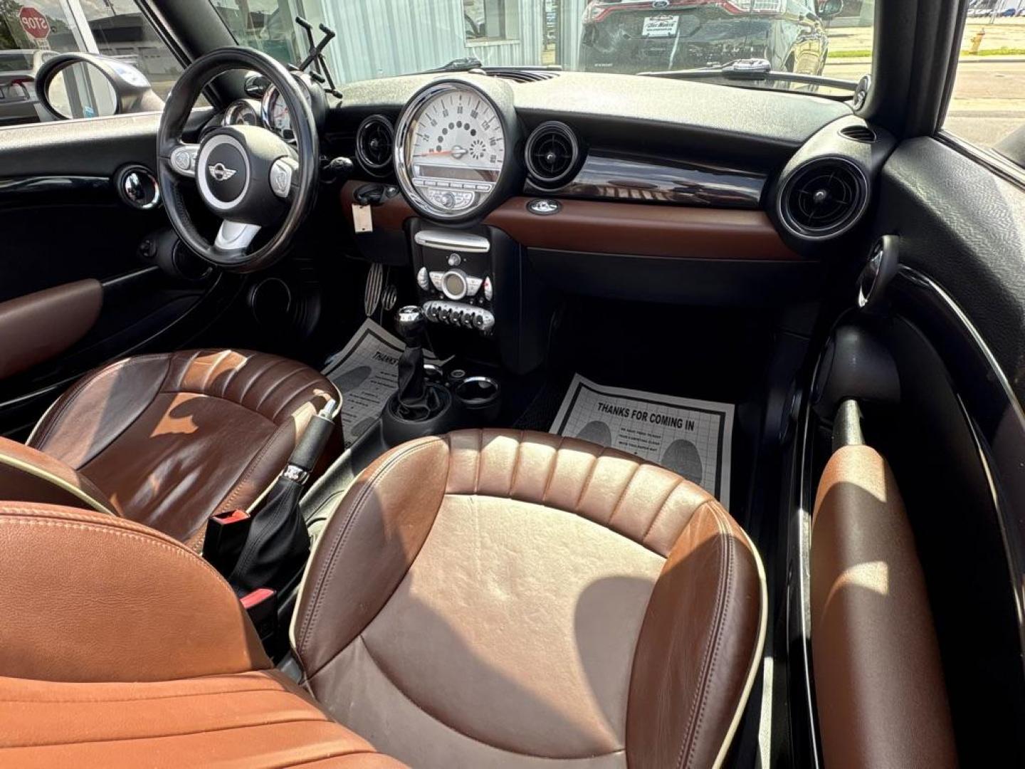 2010 BLACK MINI COOPER S (WMWMS3C50AT) with an 1.6L engine, 6-Speed Manual transmission, located at 501 E. Columbia St., Springfield, OH, 45503, (800) 262-7122, 39.925262, -83.801796 - *** New Clutch *** New Battery *** Inspection *** Oil Change *** Clean CarFax with 34 Service Records *** Jay North Auto has offered hand picked vehicles since 1965! Our customer's enjoy a NO pressure buying experience with a small town feel. All of our vehicles get fully inspected and detailed - Photo#22