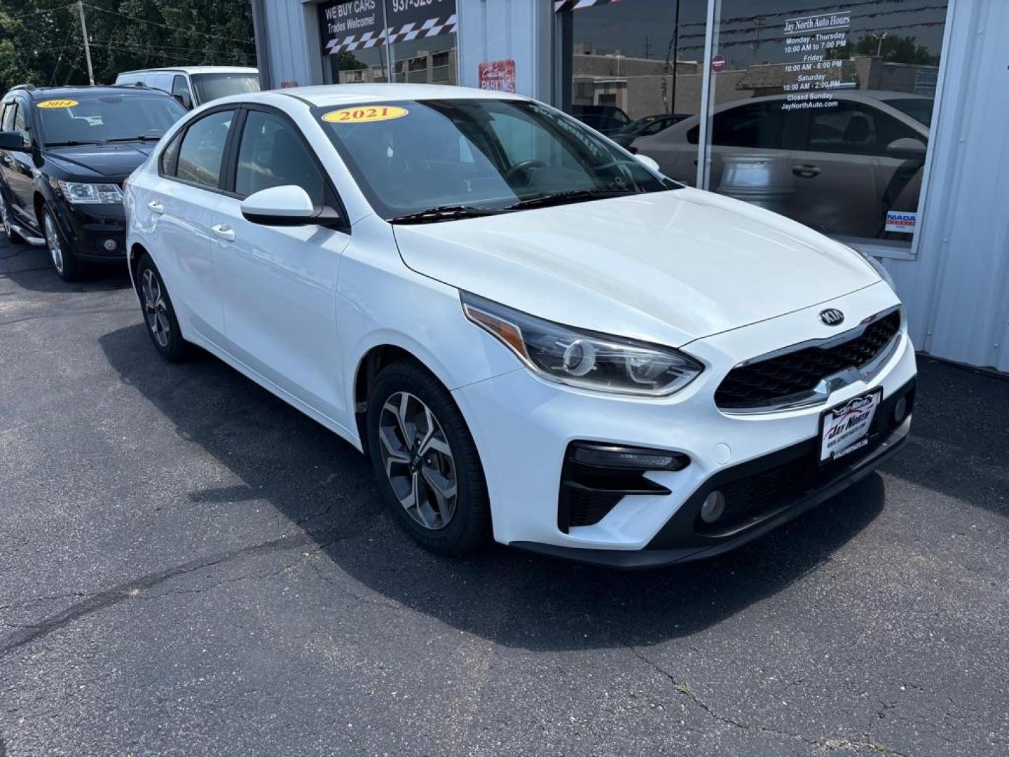 2021 WHITE KIA FORTE LXS (3KPF24AD4ME) with an 2.0L engine, Continuously Variable transmission, located at 501 E. Columbia St., Springfield, OH, 45503, (800) 262-7122, 39.925262, -83.801796- Photo#0