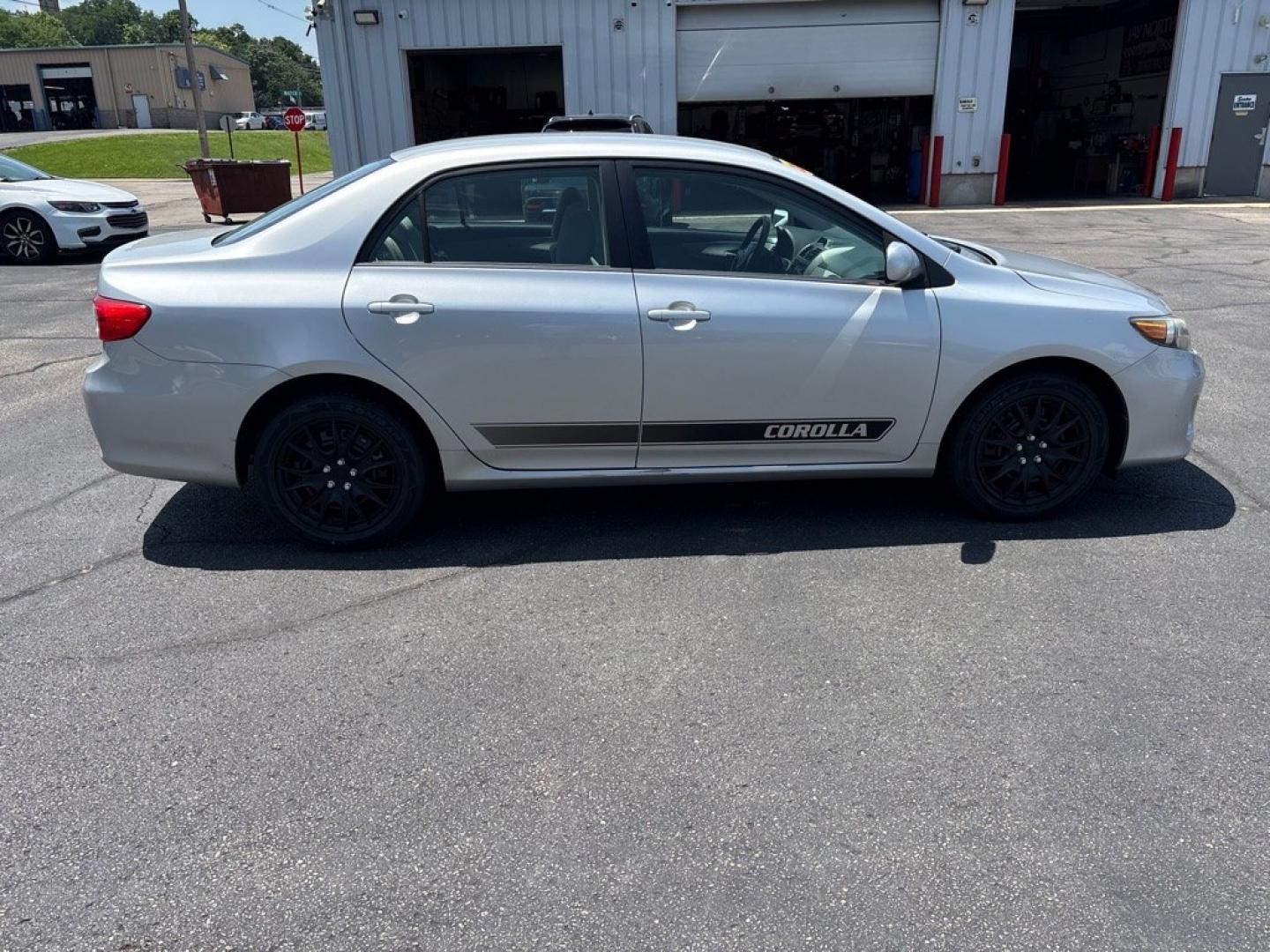 2013 SILVER TOYOTA COROLLA LE (5YFBU4EE9DP) with an 1.8L engine, Automatic transmission, located at 501 E. Columbia St., Springfield, OH, 45503, (800) 262-7122, 39.925262, -83.801796 - ***Clean Carfax***LE***New Air Filter and Cabin Air Filter***New Wiper Blades***New Front and Rear Brake Pads and Rotors***New Tires***Fresh Oil Change*** Jay North Auto has offered hand picked vehicles since 1965! Our customer's enjoy a NO pressure buying experience with a small town feel. W- Photo#1