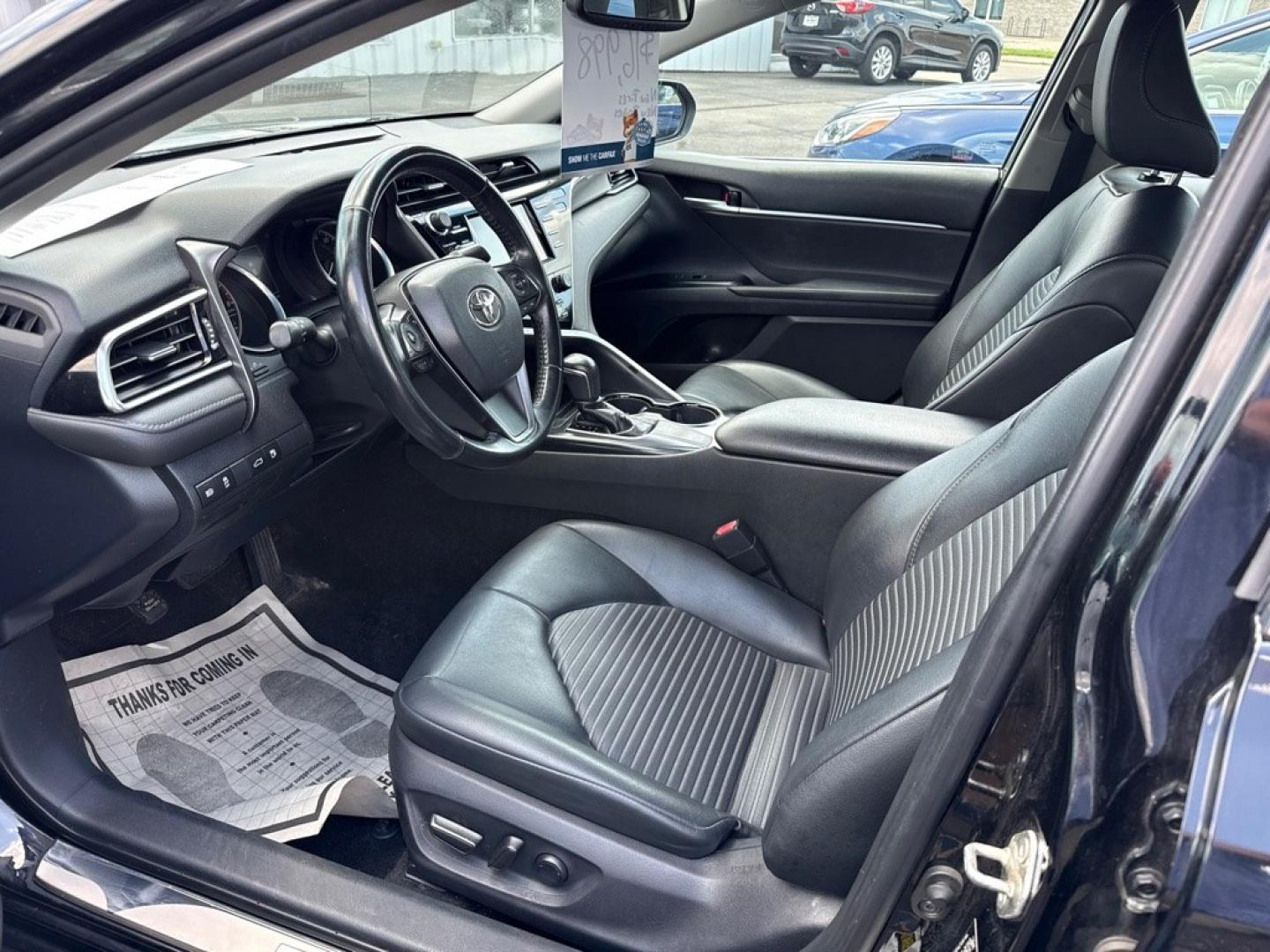 2018 BLACK TOYOTA CAMRY SE (4T1B11HKXJU) with an 2.5L engine, Automatic transmission, located at 501 E. Columbia St., Springfield, OH, 45503, (800) 262-7122, 39.925262, -83.801796 - *** New Tires *** New Brakes *** Clean CarFax *** SE *** Blind Spot *** New Wipers *** New Air and Cabin Filter *** Oil Change w/ OEM Filter *** Jay North Auto has offered hand picked vehicles since 1965! Our customer's enjoy a NO pressure buying experience with a small town feel. We are a pre- Photo#9