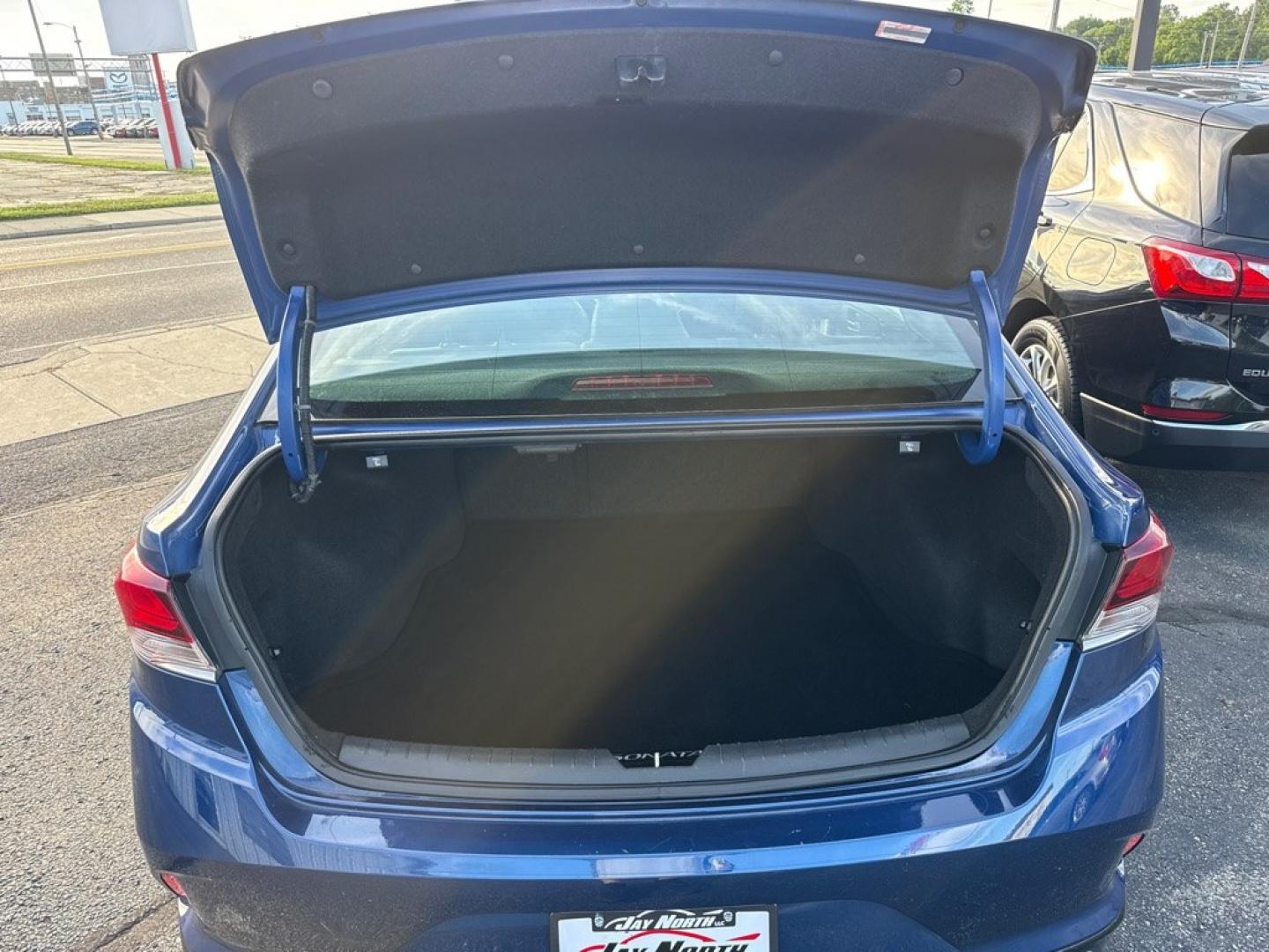 2018 BLUE HYUNDAI SONATA SPORT (5NPE34AF1JH) with an 2.4L engine, Automatic transmission, located at 501 E. Columbia St., Springfield, OH, 45503, (800) 262-7122, 39.925262, -83.801796 - *** 1 Owner w/ 21 Service Records *** Apply CarPlay *** Blind Spot Monitoring *** New Battery *** New Brakes *** New Tie Rod ends *** New Air and Cabin Filter *** Oil Change *** STANDARD FEATURES: ADVANCED SAFETY TECHNOLOGY Blind Spot Detection System w/ Rear Cross-Traffic Alert INCLUDED Vehi- Photo#7