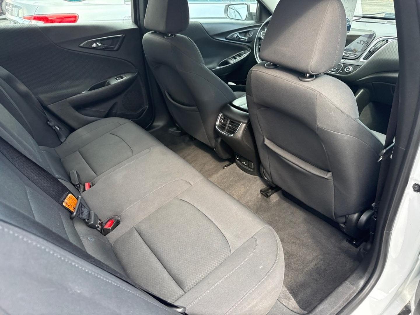 2017 WHITE CHEVROLET MALIBU LT (1G1ZE5ST3HF) with an 1.5L engine, Automatic transmission, located at 501 E. Columbia St., Springfield, OH, 45503, (800) 262-7122, 39.925262, -83.801796 - *** New Tires *** New Brakes *** LT *** 30 Service Records on CarFax *** Tune Up *** Back Up Camera *** Alloy Wheels *** Jay North Auto has offered hand picked vehicles since 1965! Our customer's enjoy a NO pressure buying experience with a small town feel. We are a preferred dealer for many l- Photo#9