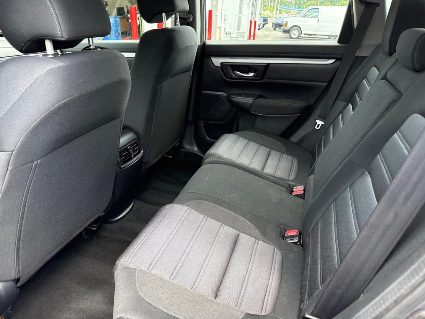 2018 GRAY HONDA CR-V LX (2HKRW6H35JH) with an 2.4L engine, Continuously Variable transmission, located at 501 E. Columbia St., Springfield, OH, 45503, (800) 262-7122, 39.925262, -83.801796- Photo#9