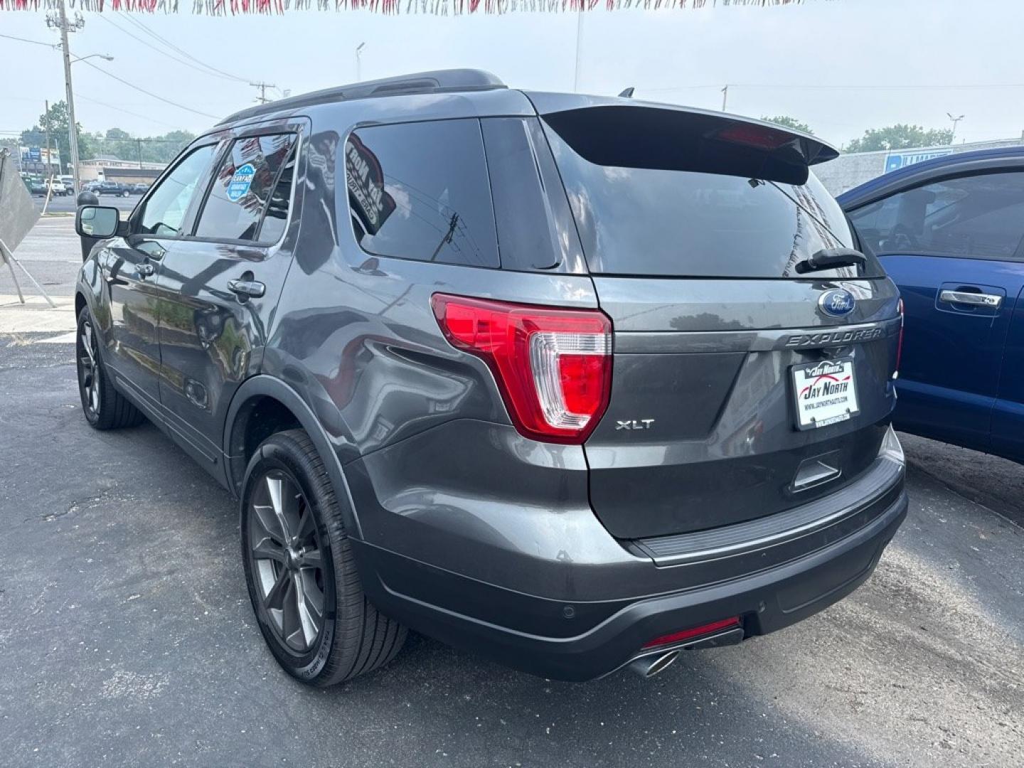 2018 GRAY FORD EXPLORER XLT (1FM5K8D84JG) with an 3.5L engine, Automatic transmission, located at 501 E. Columbia St., Springfield, OH, 45503, (800) 262-7122, 39.925262, -83.801796 - *** 3.5L V6 *** 4wd *** SEE CarFax Priced accordingly *** EQUIPMENT GROUP 202A DRIVER CONNECT PACKAGE 8'' LCD TOUCHSCREEN SYNC 3 SYNC CONNECT POWER LIFTGATE REMOTE START SYSTEM AUTO DUAL ZONE CLIMATE CTRL 10-WAY POWER PASSENGER SEAT FORWARD SENSING SYSTEM HEATED STEERING WHEEL COMFOR- Photo#3