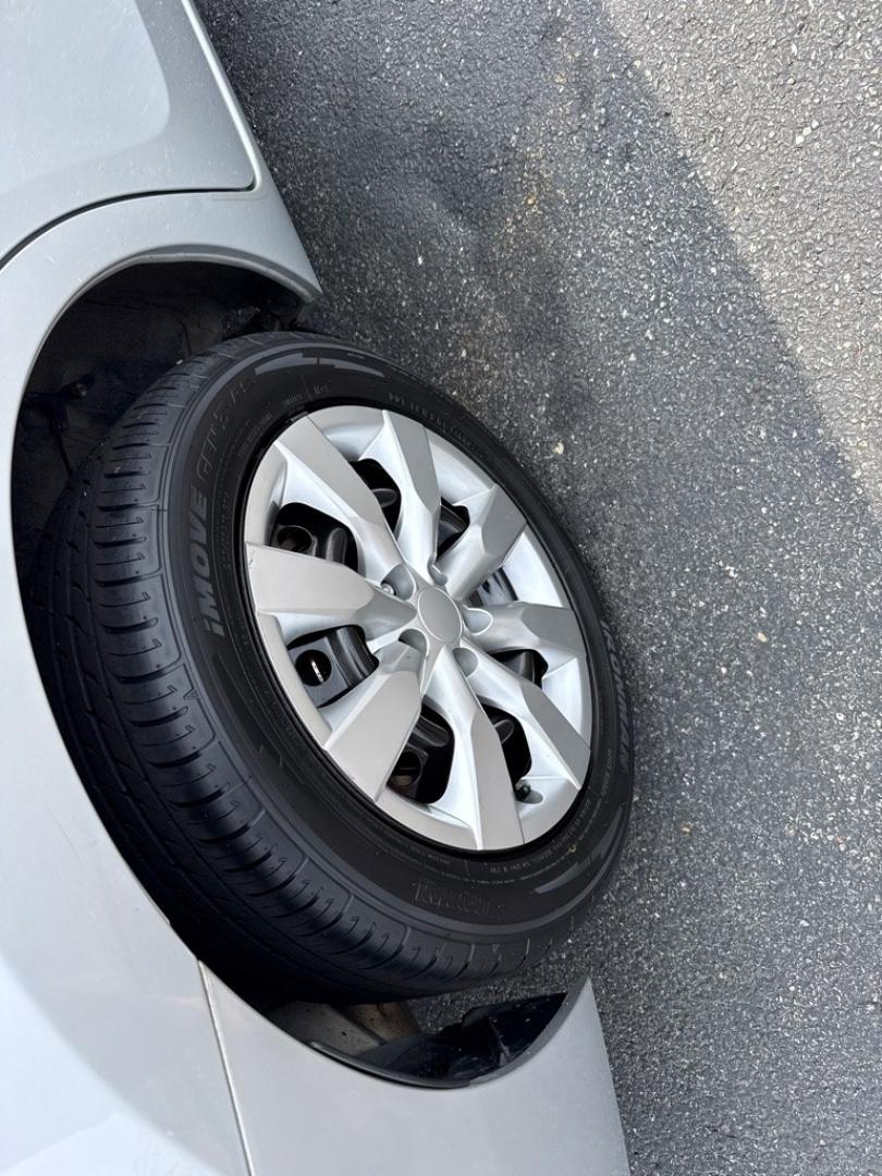 2016 SILVER TOYOTA COROLLA LE (2T1BURHEXGC) with an 1.8L engine, Automatic transmission, located at 501 E. Columbia St., Springfield, OH, 45503, (800) 262-7122, 39.925262, -83.801796 - *** New Tires *** Tune Up *** New Wipers *** Clean CarFax with 19 Service Records *** New Cabin and Air filter *** New Brakes *** New Battery *** Automatic *** LE *** Jay North Auto has offered hand picked vehicles since 1965! Our customer's enjoy a NO pressure buying experience with a small to- Photo#6