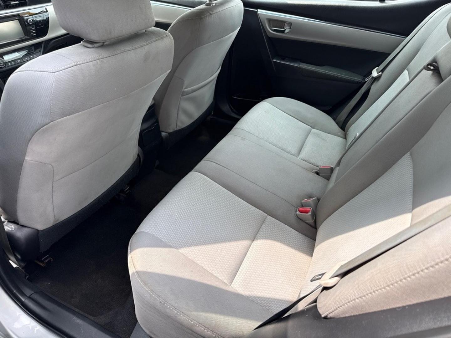 2016 SILVER TOYOTA COROLLA LE (2T1BURHEXGC) with an 1.8L engine, Automatic transmission, located at 501 E. Columbia St., Springfield, OH, 45503, (800) 262-7122, 39.925262, -83.801796 - *** New Tires *** Tune Up *** New Wipers *** Clean CarFax with 19 Service Records *** New Cabin and Air filter *** New Brakes *** New Battery *** Automatic *** LE *** Jay North Auto has offered hand picked vehicles since 1965! Our customer's enjoy a NO pressure buying experience with a small to- Photo#9