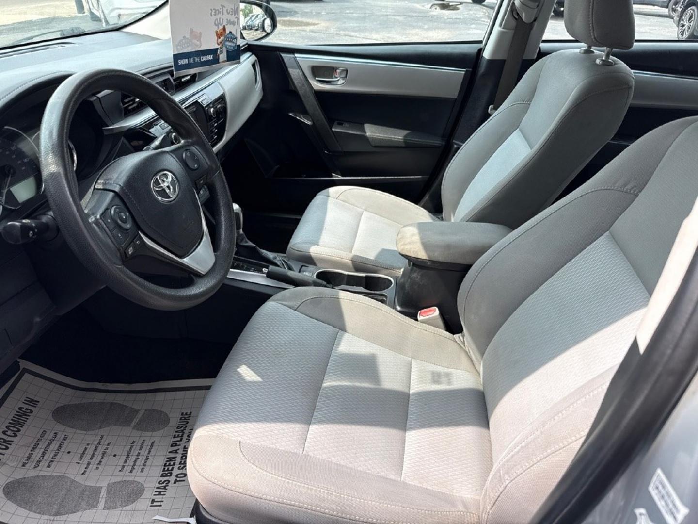 2016 SILVER TOYOTA COROLLA LE (2T1BURHEXGC) with an 1.8L engine, Automatic transmission, located at 501 E. Columbia St., Springfield, OH, 45503, (800) 262-7122, 39.925262, -83.801796 - *** New Tires *** Tune Up *** New Wipers *** Clean CarFax with 19 Service Records *** New Cabin and Air filter *** New Brakes *** New Battery *** Automatic *** LE *** Jay North Auto has offered hand picked vehicles since 1965! Our customer's enjoy a NO pressure buying experience with a small to- Photo#12