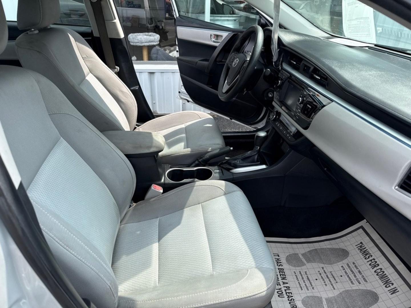 2016 SILVER TOYOTA COROLLA LE (2T1BURHEXGC) with an 1.8L engine, Automatic transmission, located at 501 E. Columbia St., Springfield, OH, 45503, (800) 262-7122, 39.925262, -83.801796 - *** New Tires *** Tune Up *** New Wipers *** Clean CarFax with 19 Service Records *** New Cabin and Air filter *** New Brakes *** New Battery *** Automatic *** LE *** Jay North Auto has offered hand picked vehicles since 1965! Our customer's enjoy a NO pressure buying experience with a small to- Photo#16