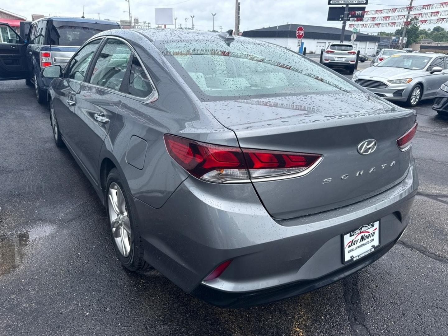 2018 GRAY HYUNDAI SONATA SEL (5NPE34AF4JH) with an 2.4L engine, Automatic transmission, located at 501 E. Columbia St., Springfield, OH, 45503, (800) 262-7122, 39.925262, -83.801796 - *** New Tires *** Clean CarFax w/ 32 Service Records *** Tune Up *** New Oil Pan *** New Valve Cover Gasket *** New Wipers *** Oil Change w/ OEM Filter *** New Cabin and Air Filter *** Apple CarPlay *** Alloy Wheels *** Touchscreen *** Back Up Camera *** Jay North Auto has offered hand picked- Photo#3